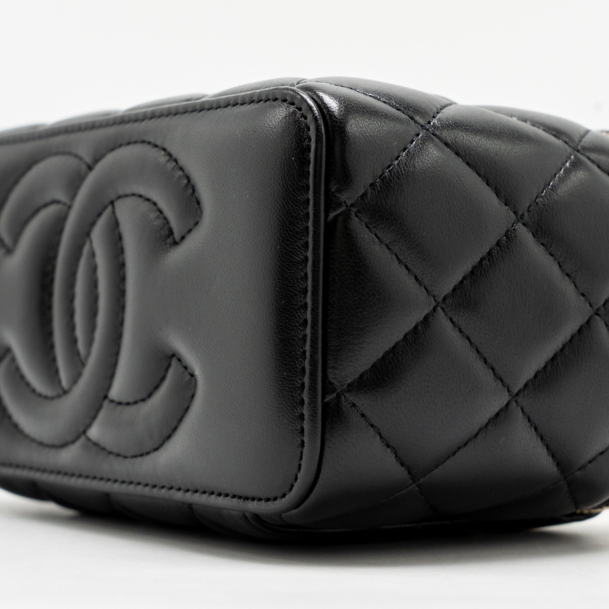 Chanel 24a Long Vanity Case With CC Logo Adjustable Chain Lambskin Black (microchip)