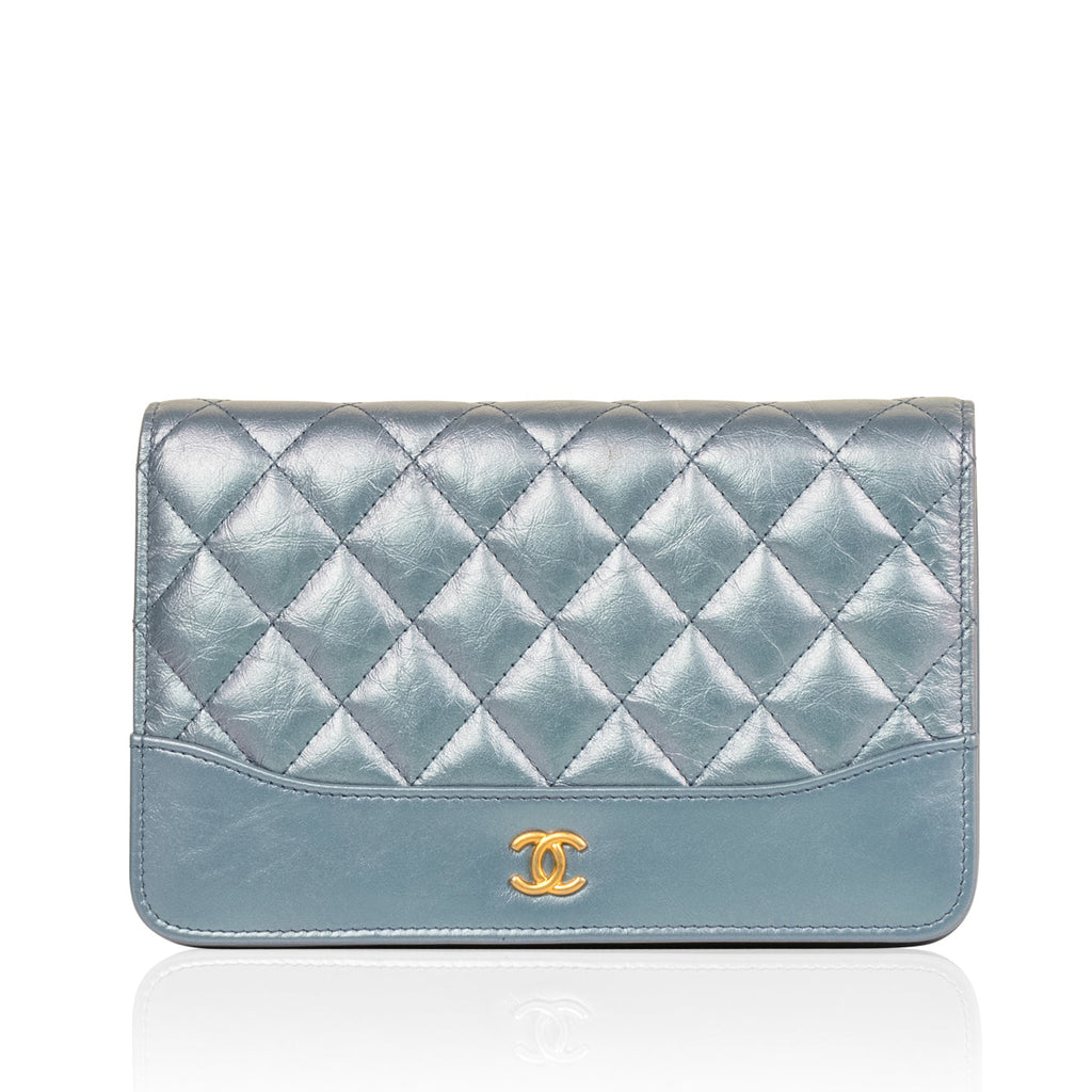 Chanel Wallet on Chain Iridescent