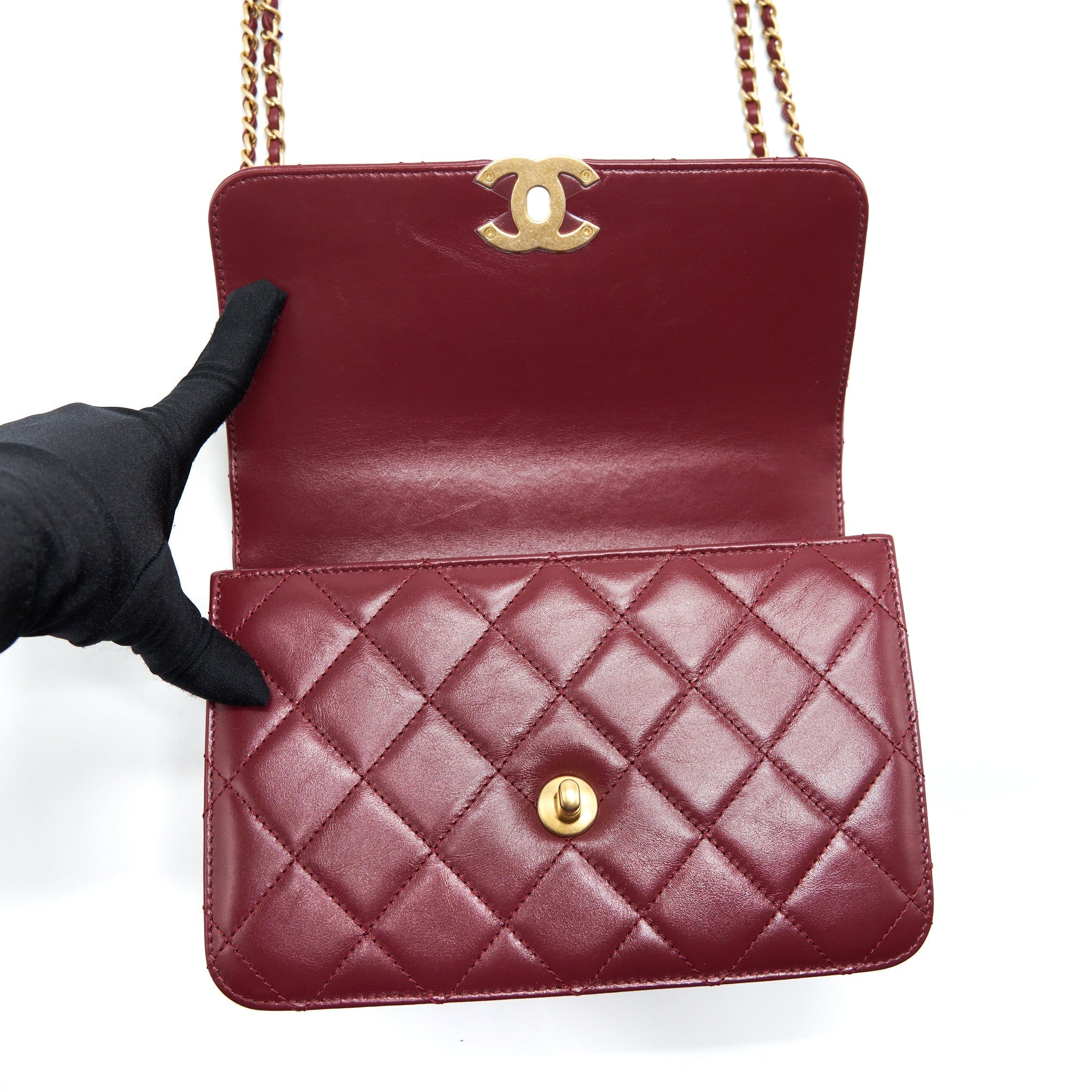 Chanel 21A Medium Gold Crush Flap Bag Calfskin NC635 Burgundy