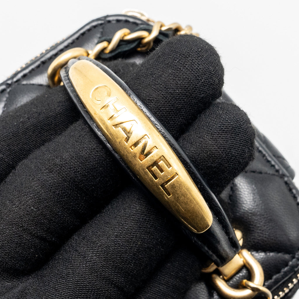 Chanel Top Handle Mini Vanity Case with Chain Lambskin Black  (Microchip)
