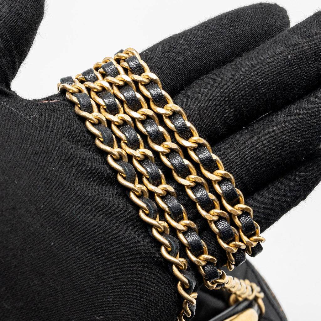 Chanel Top Handle Mini Vanity Case with Chain Lambskin Black  (Microchip)