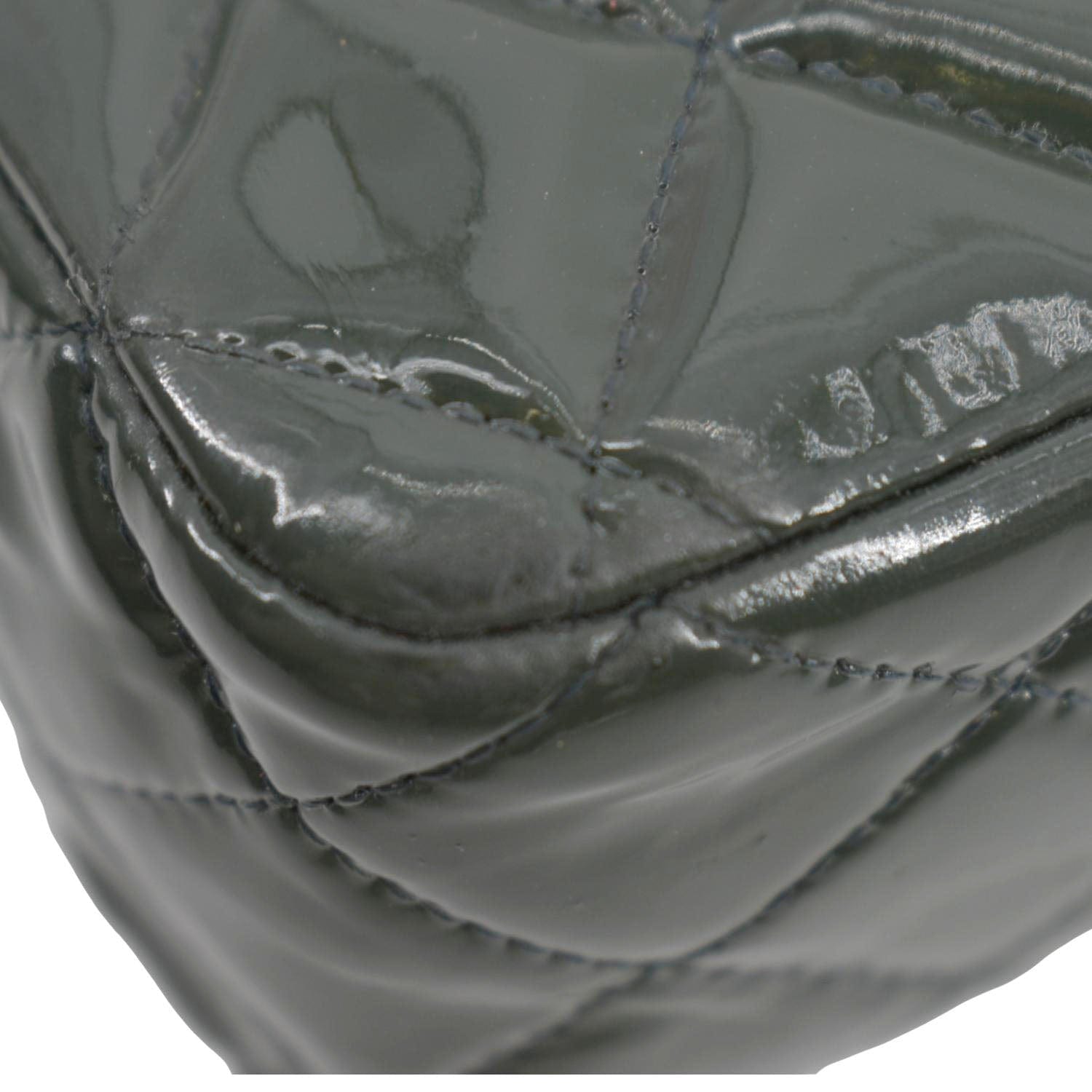 CHANEL Flap Quilted Patent Leather Shoulder Bag Green