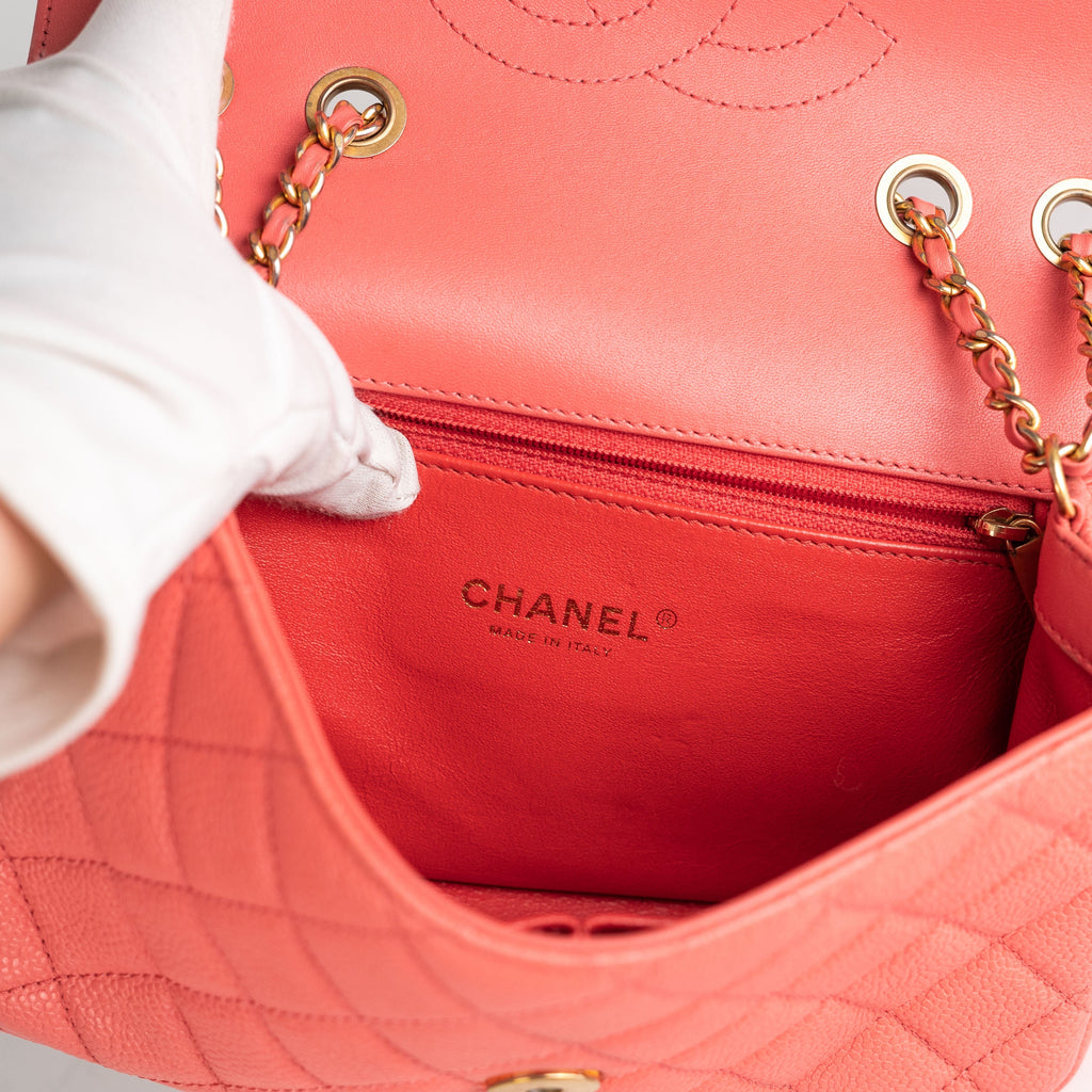 Chanel Filigree Quilted Caviar Small Coral Pink