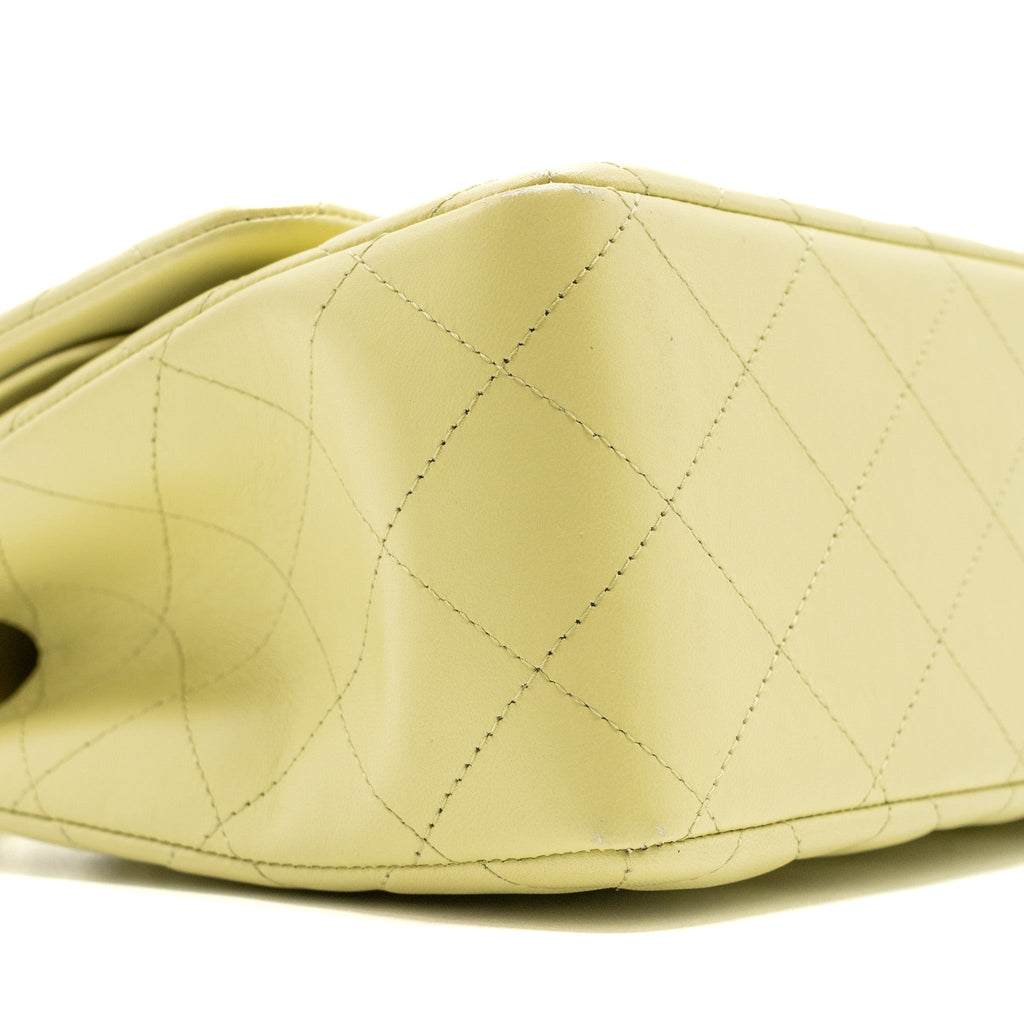 Chanel 23C jumbo classic double flap bag lambskin light green L (microchip)