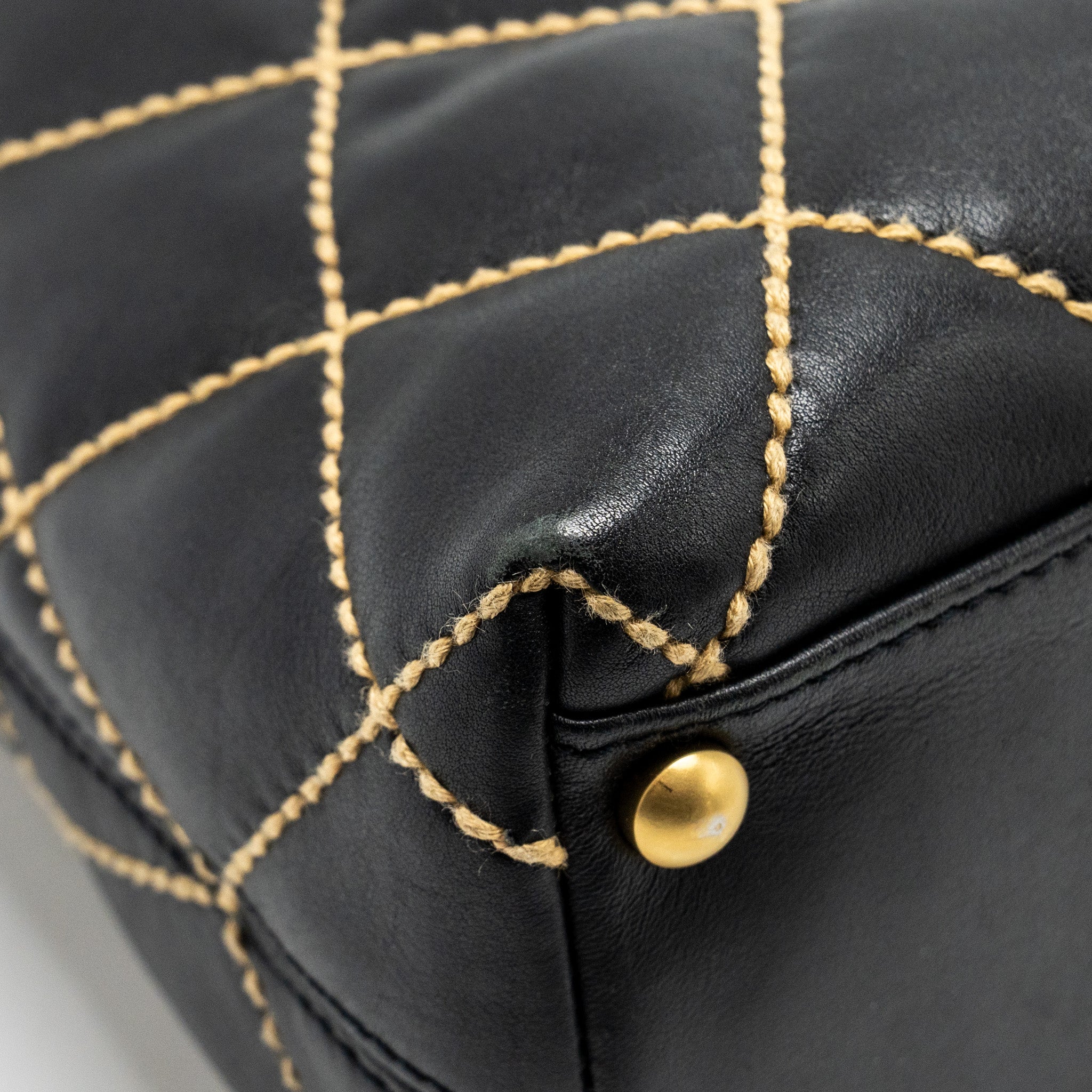 Chanel vintage quilted zip shoulder bag calfskin black