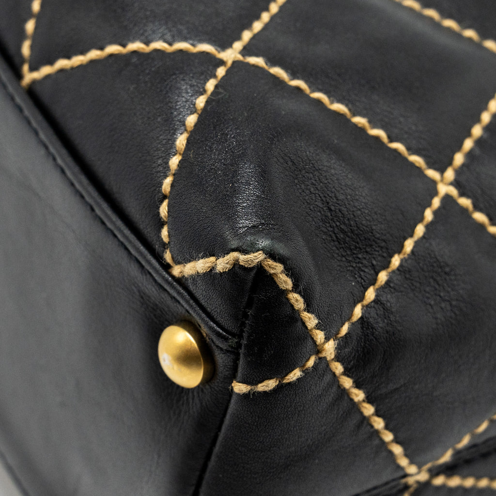 Chanel vintage quilted zip shoulder bag calfskin black