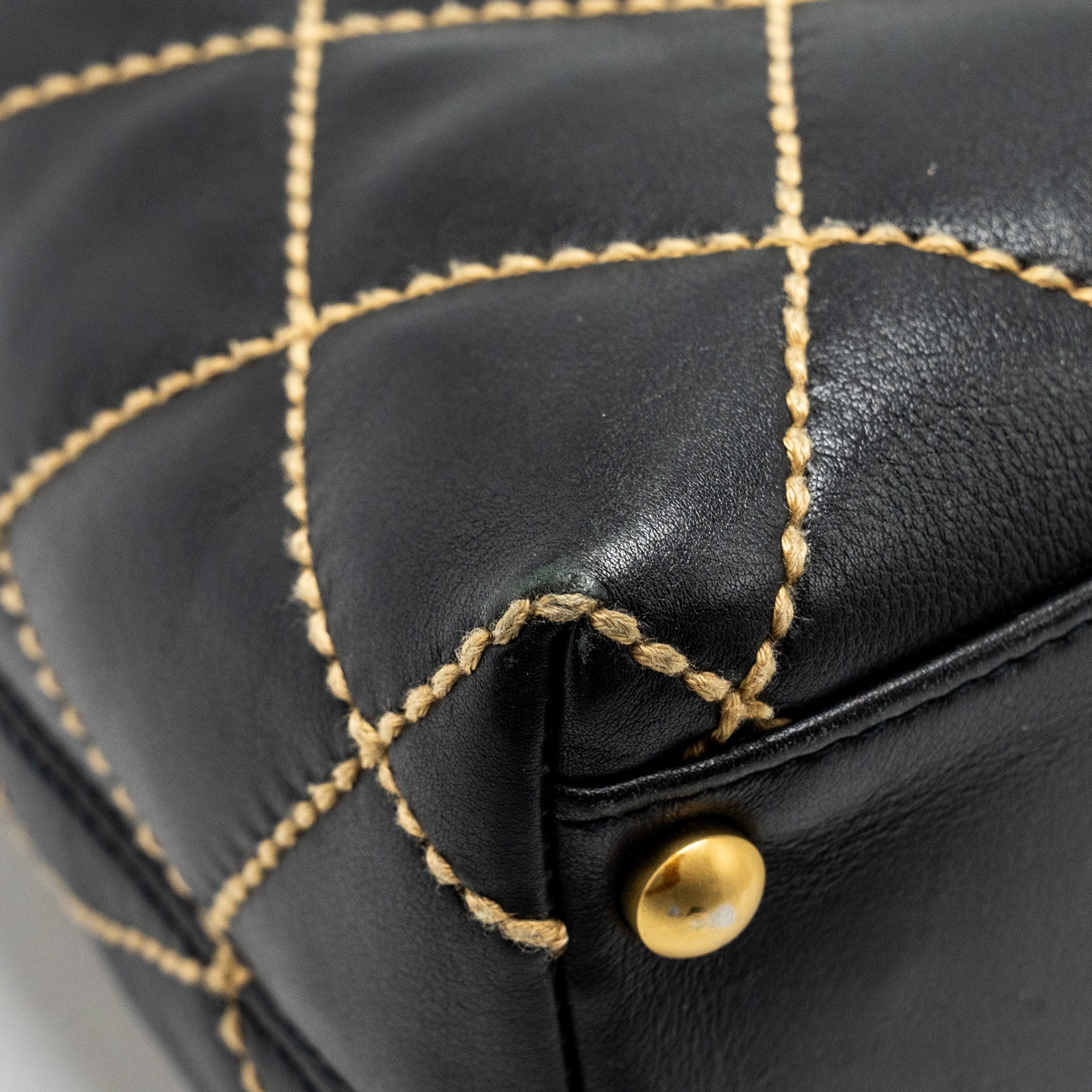 Chanel vintage quilted zip shoulder bag calfskin black