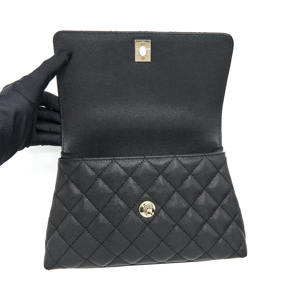 Chanel 22P Small Coco Handle Caviar Black L
