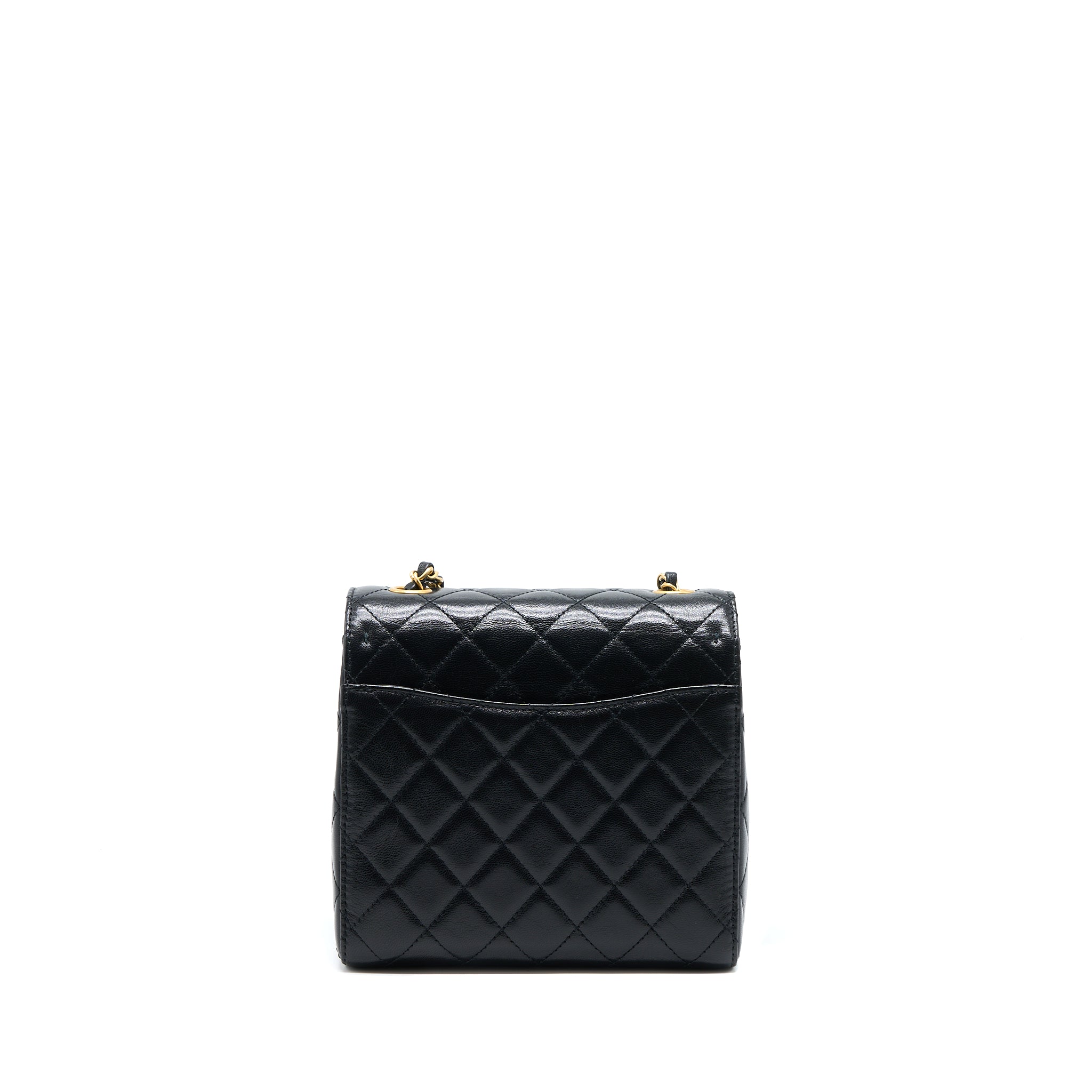 Chanel 22K Retro Classic New Square Flap Bag Goatskin Black with  (Microchip)