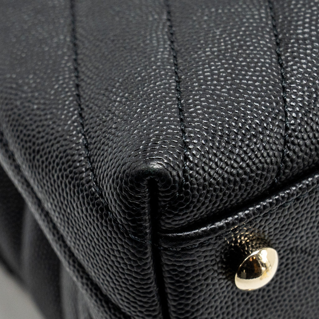 CHANEL Small Coco Handle Chevron Caviar Black L