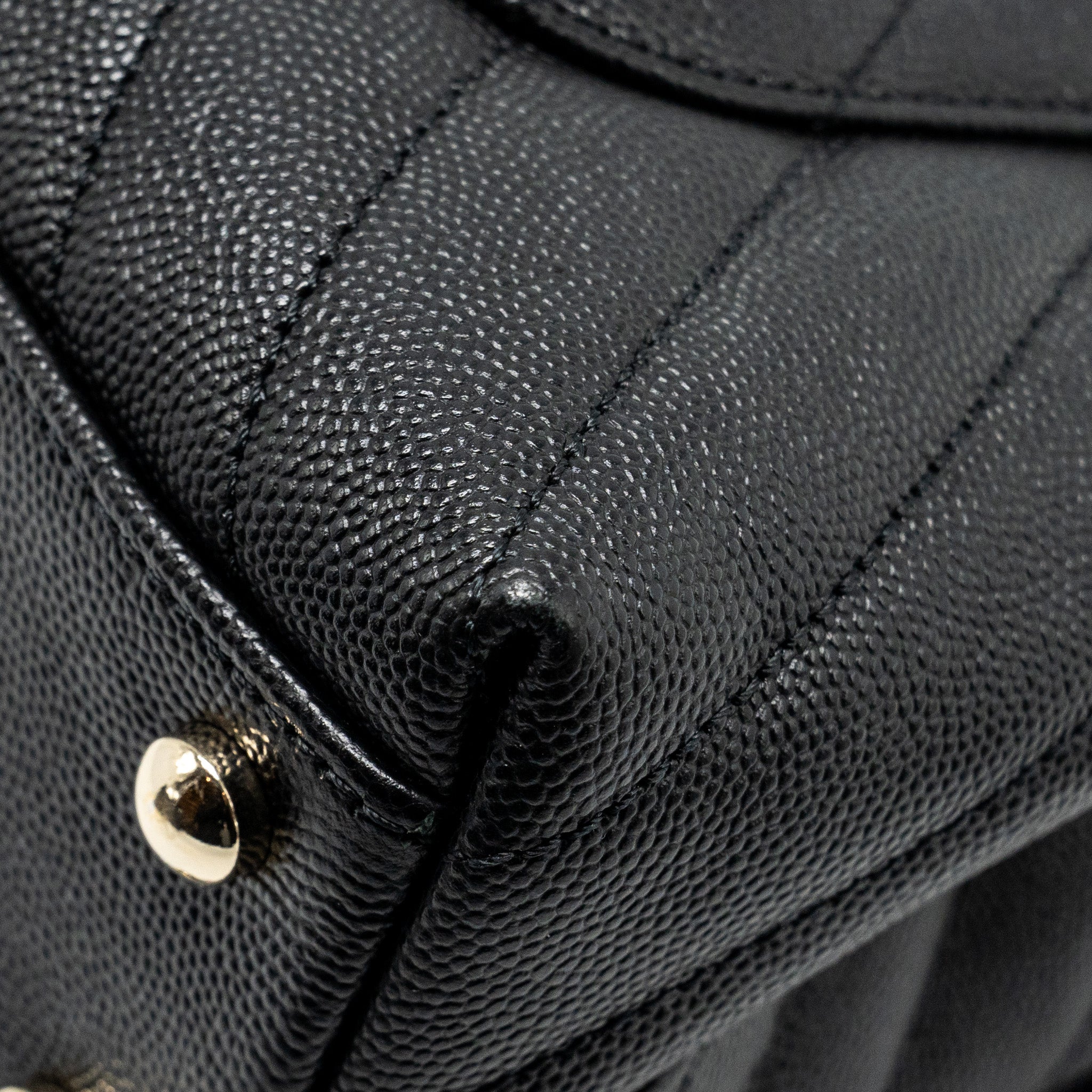 CHANEL Small Coco Handle Chevron Caviar Black L