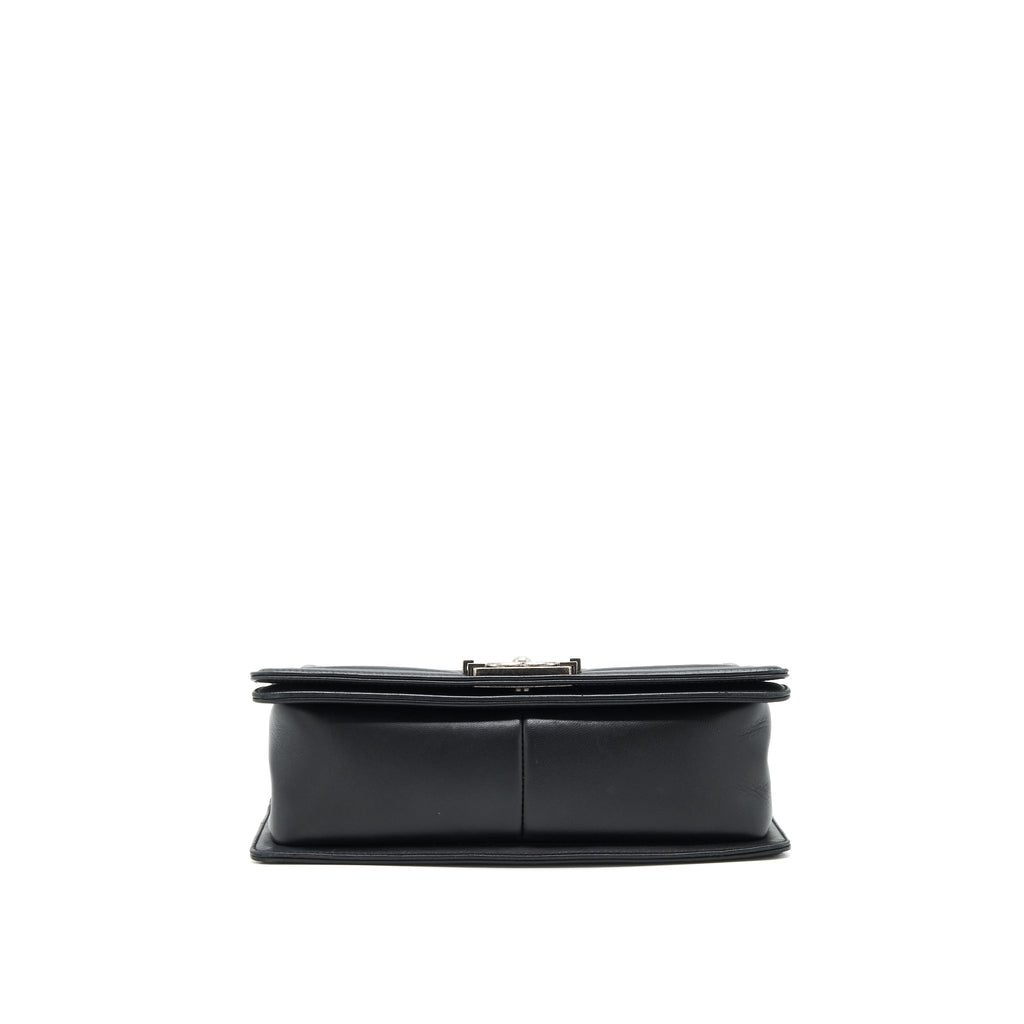 Chanel medium boy black Lambskin Ruthenium