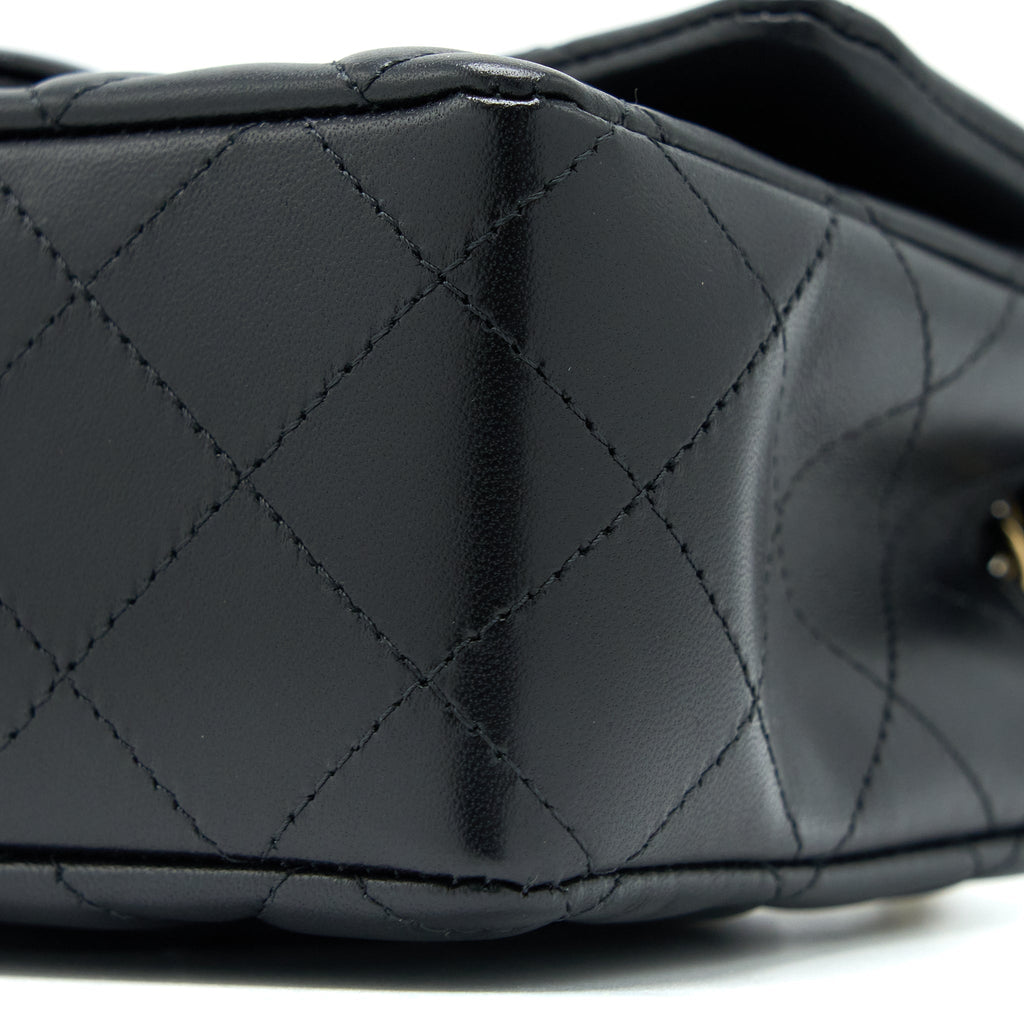 Chanel Classic Mini Rectangular Flap Bag Lambskin Black L (Microchip)