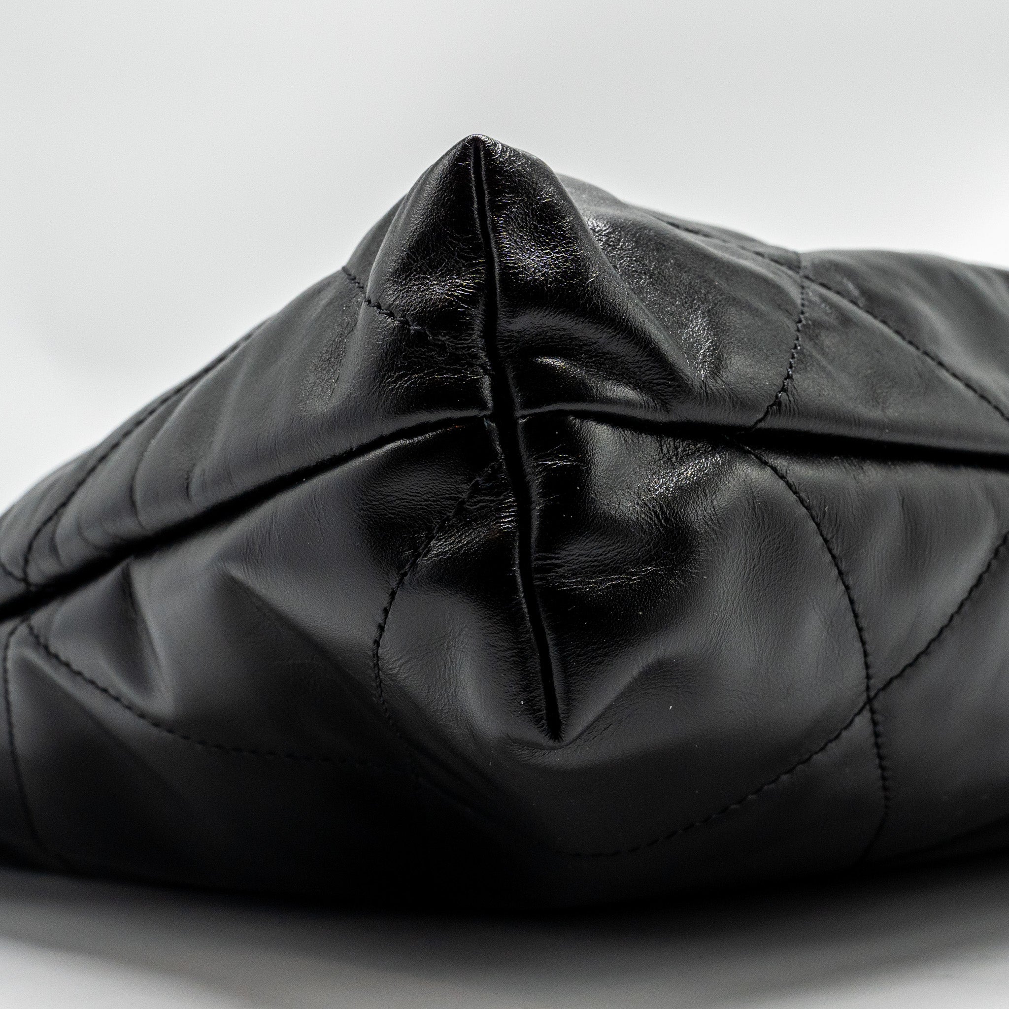 Chanel Medium 22 Bag Shiny Calfskin Black  (microchip)