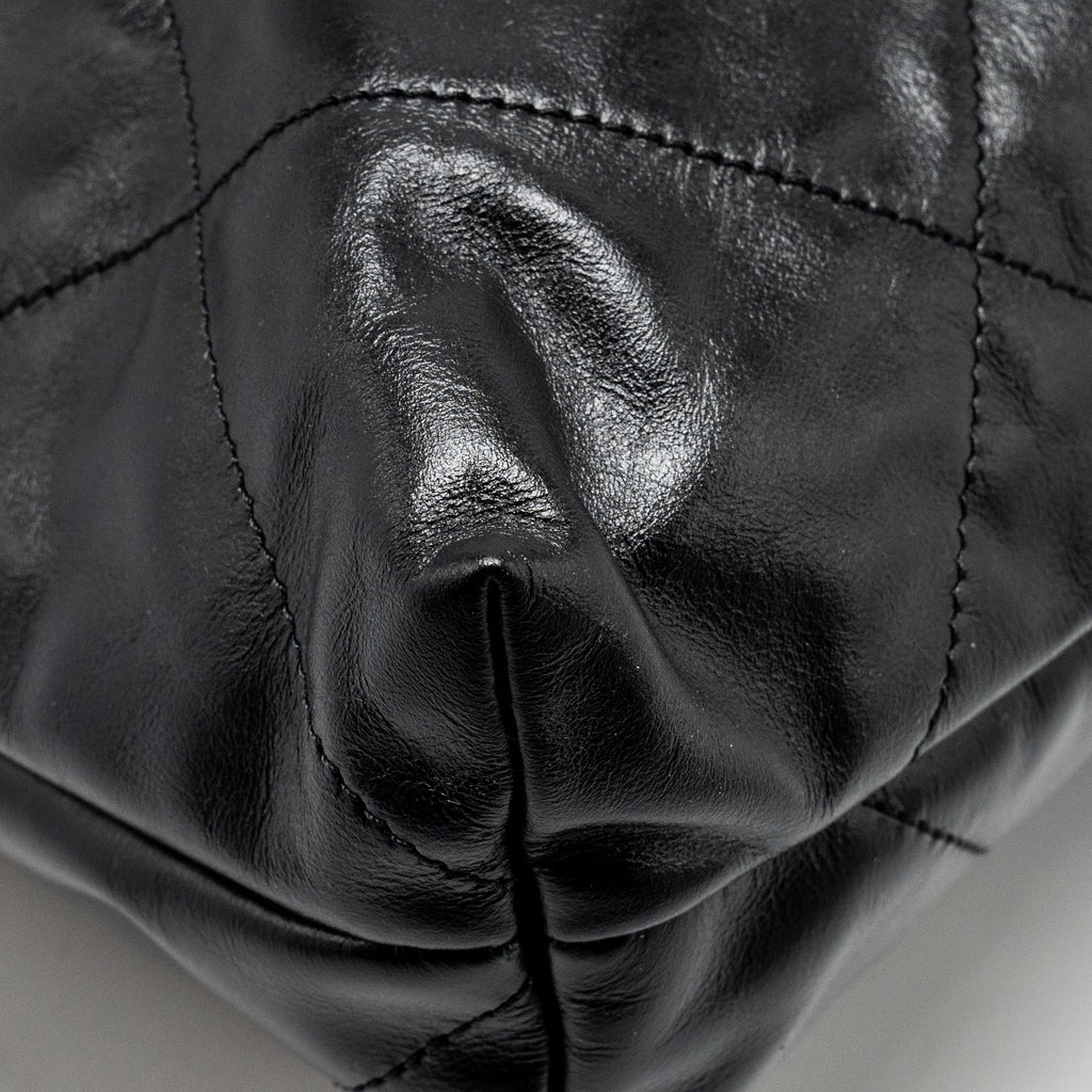 Chanel Medium 22 Bag Shiny Calfskin Black  (microchip)