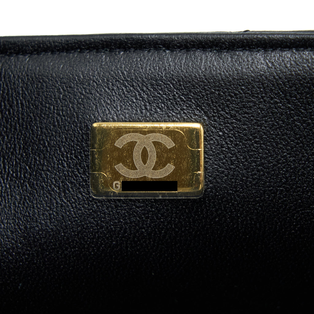 Chanel Classic Mini Rectangular Flap Bag Lambskin Black L (Microchip)