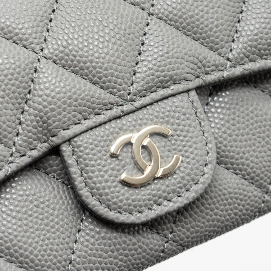 Chanel classic flap card holder caviar grey L (microchip)