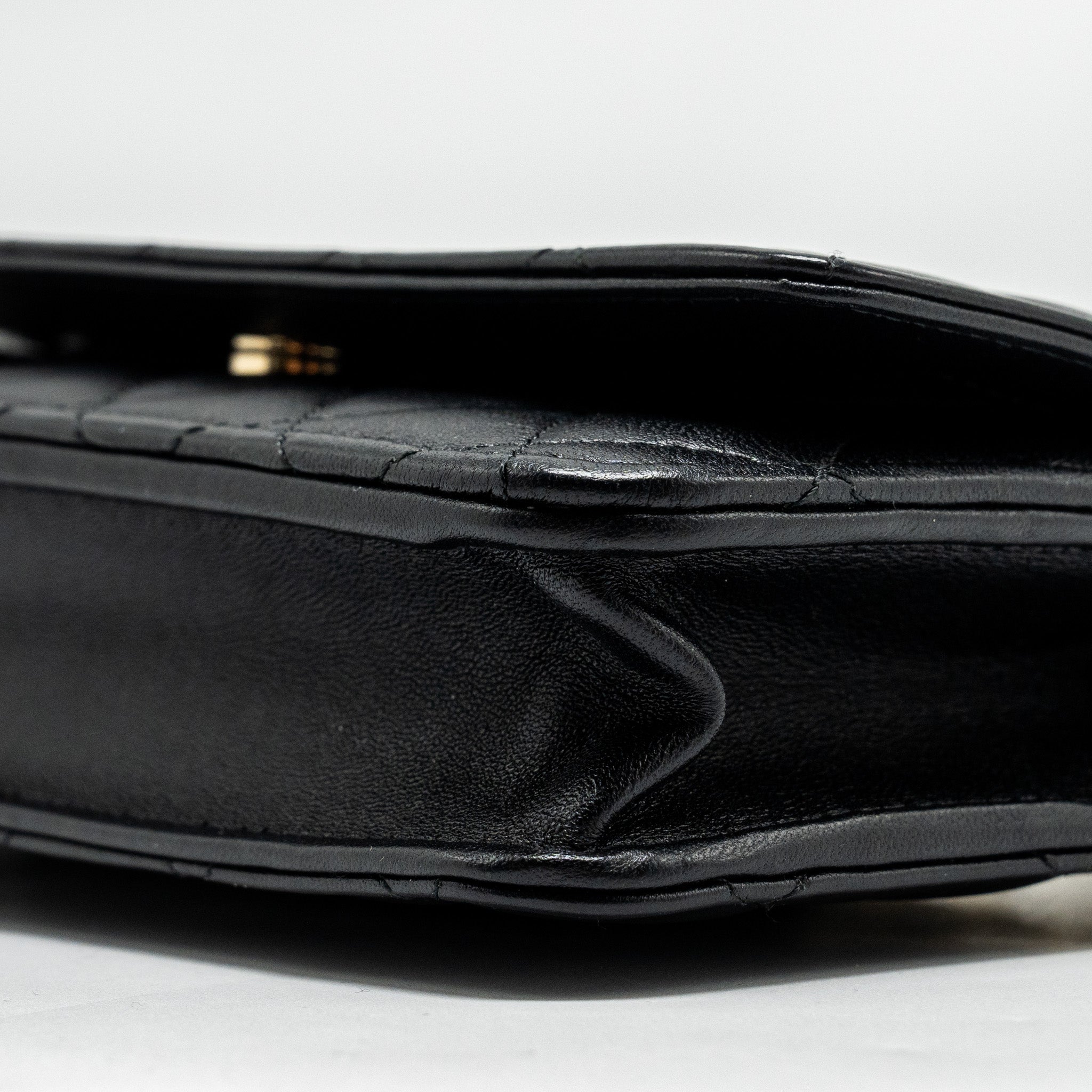 Chanel Pearl Chain Wallet On Chain Lambskin Black L(microchip)