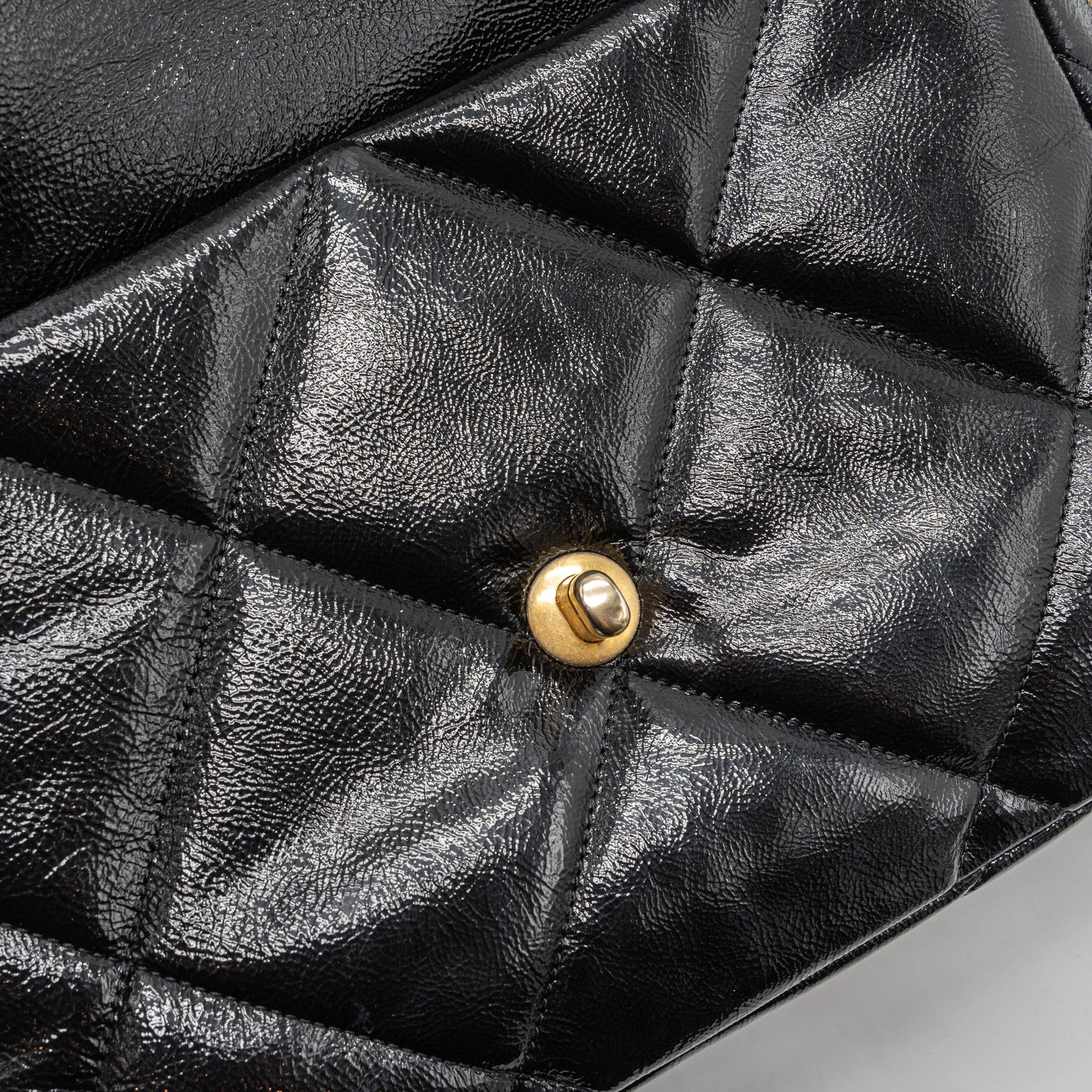 chanel medium 19 bag shiny calfskin black multicolour hardware