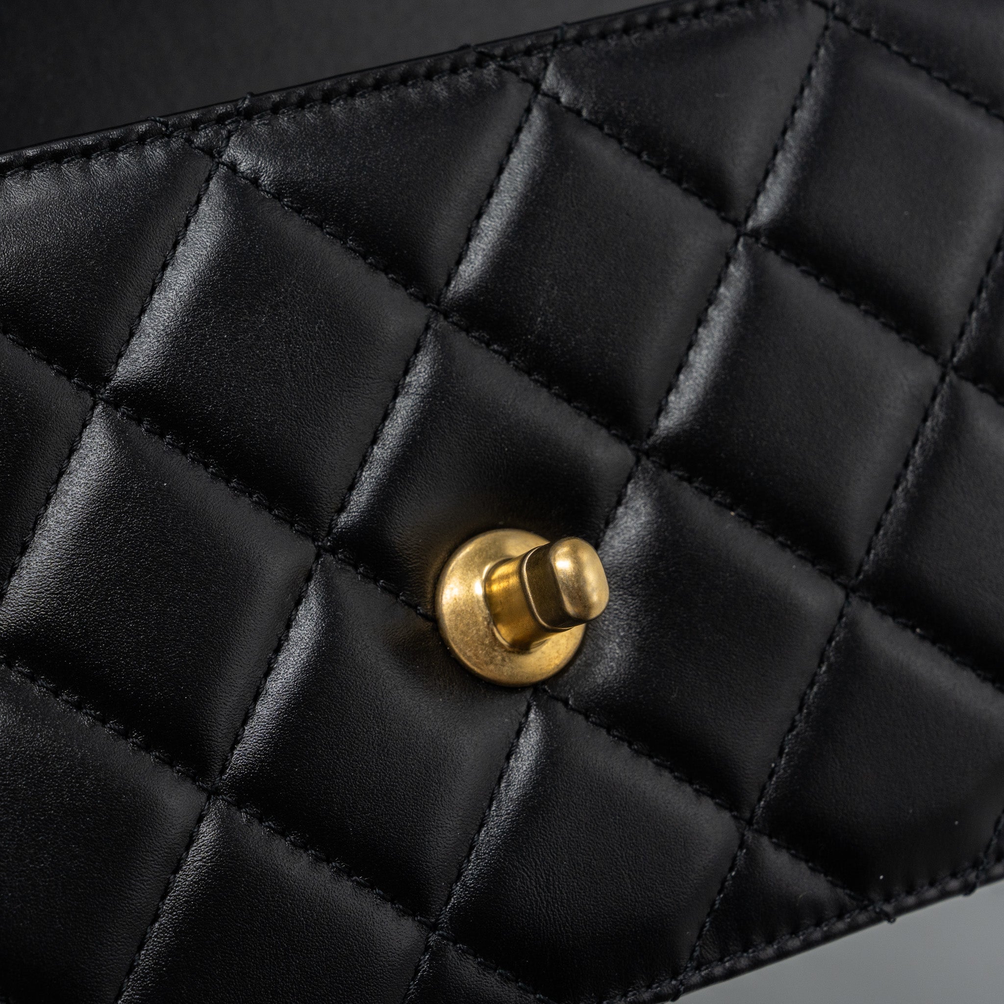 Chanel 24C gold crush mini flap bag calfskin black  (microchip)