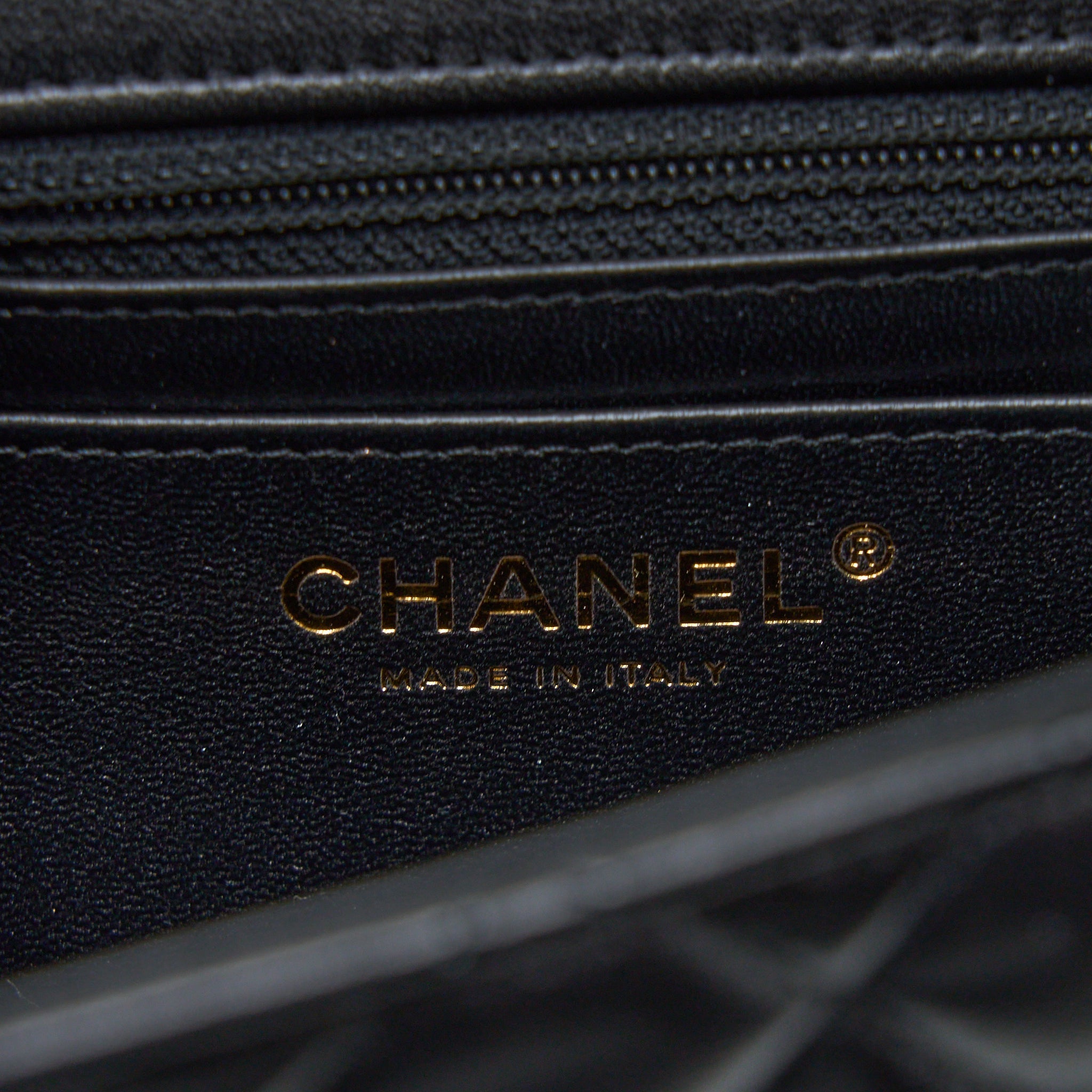 Chanel Classic Mini Square Flap Bag Lambskin Black L (Microchip)
