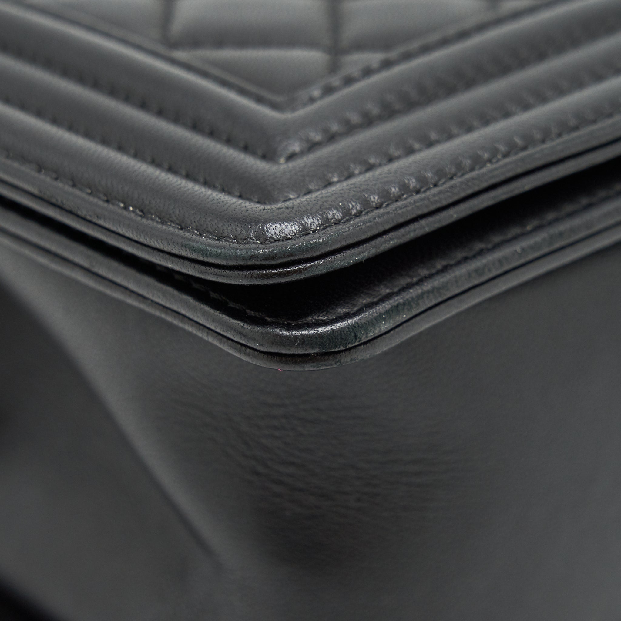 Chanel medium boy black Lambskin Ruthenium
