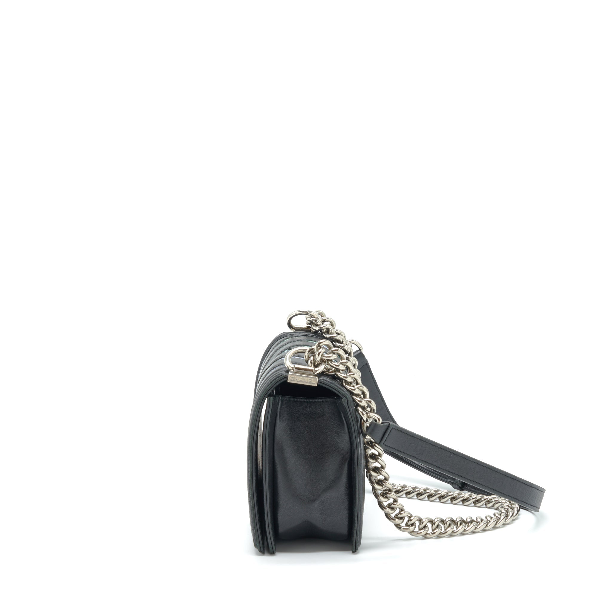 Chanel Medium Boy Chevron Lambskin Black/Silver