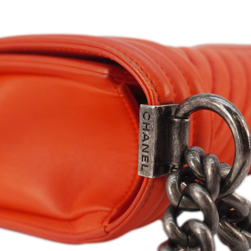 CHANEL Boy Flap Chevron Quilted Shoulder Bag Red