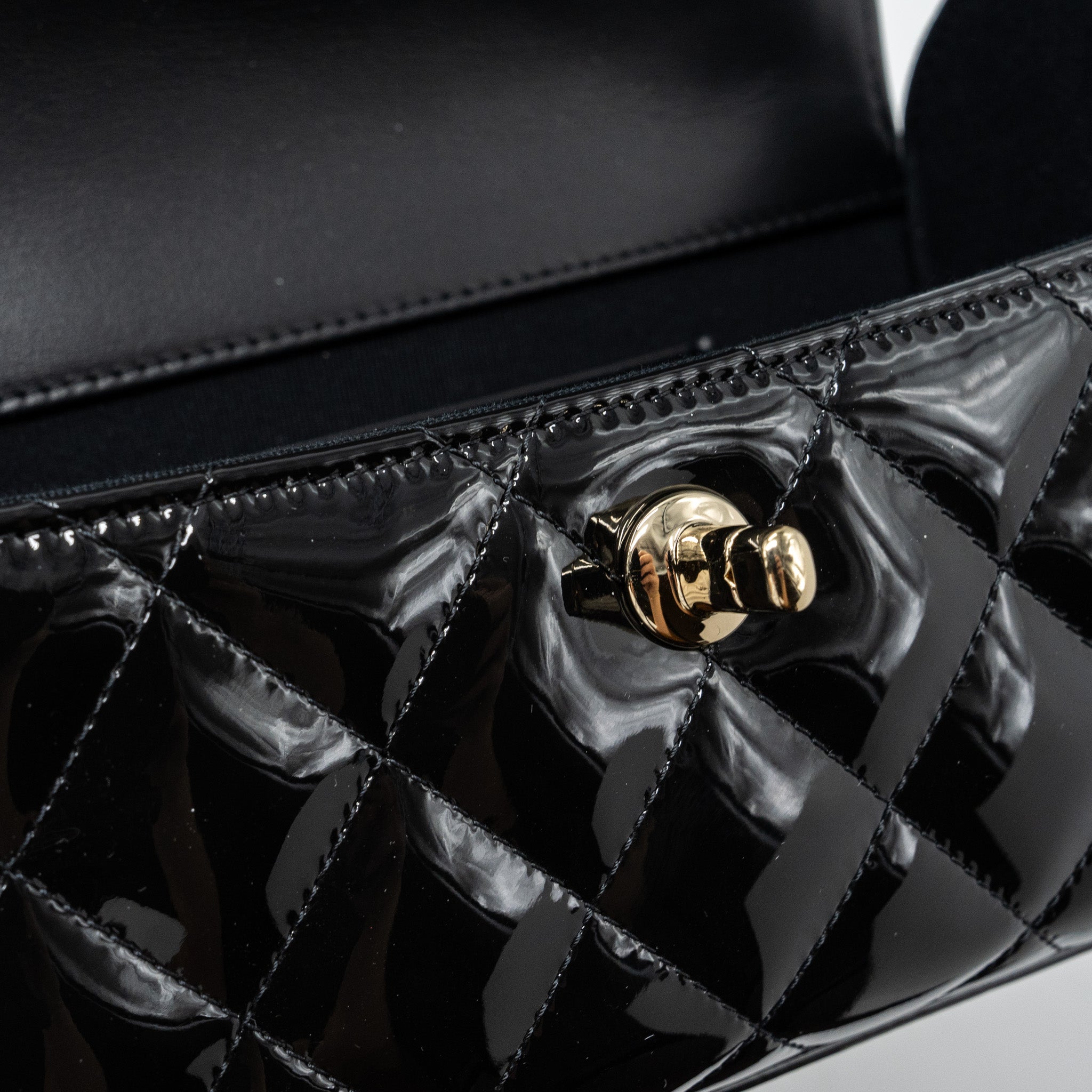 Chanel Small Trendy CC Dual Flap Bag patent black L (microchip)