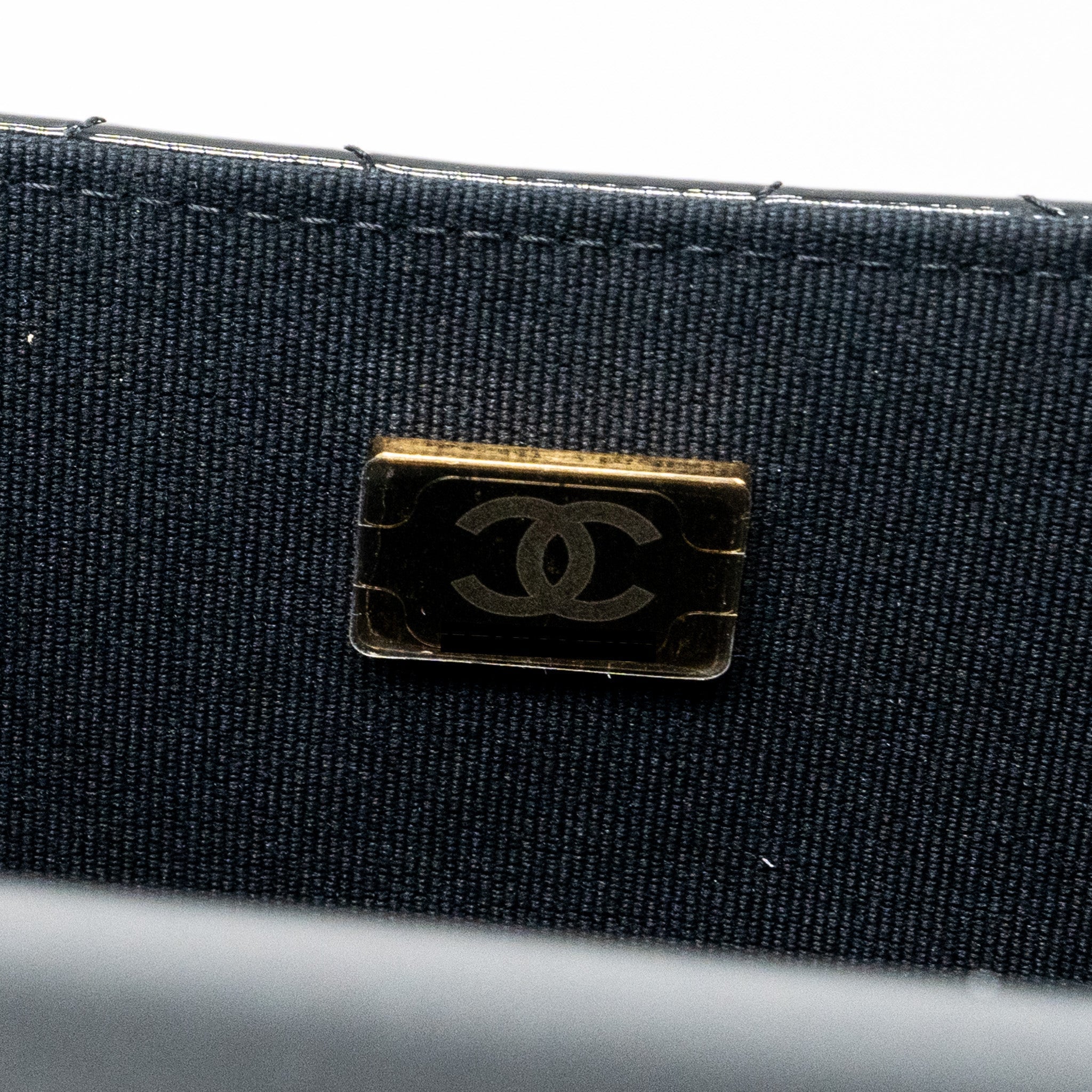 Chanel Small Trendy CC Dual Flap Bag patent black L (microchip)