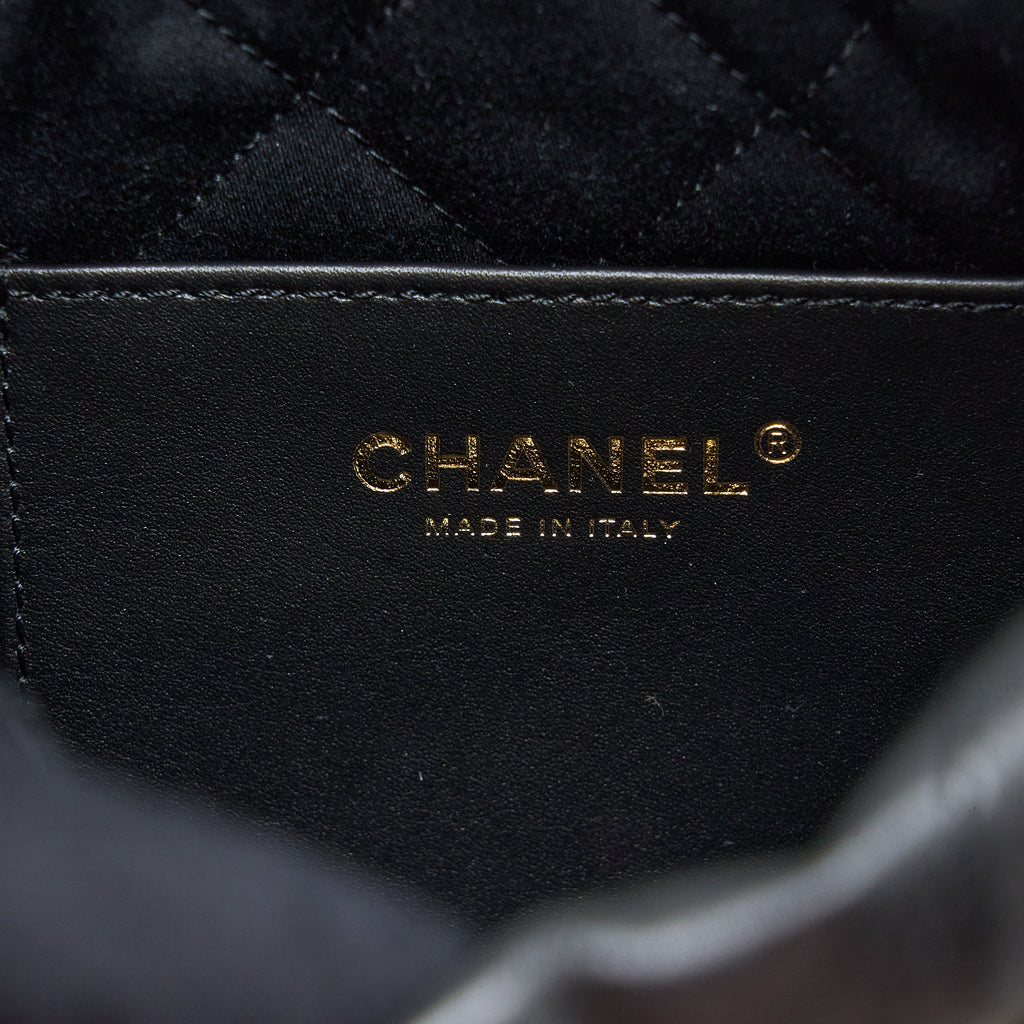 Chanel Mini 22 Bag Shiny Calfskin Black Brushed  (Microchip)