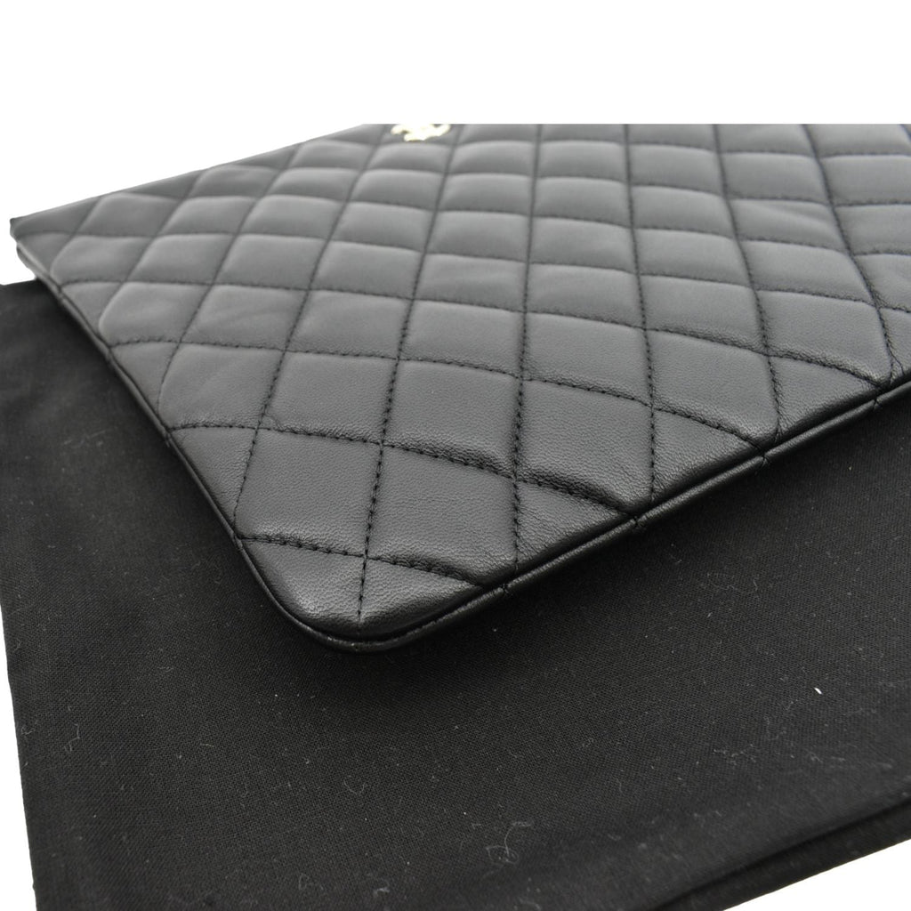 CHANEL O-Case Quilted Lambskin Leather Zip Pouch Black