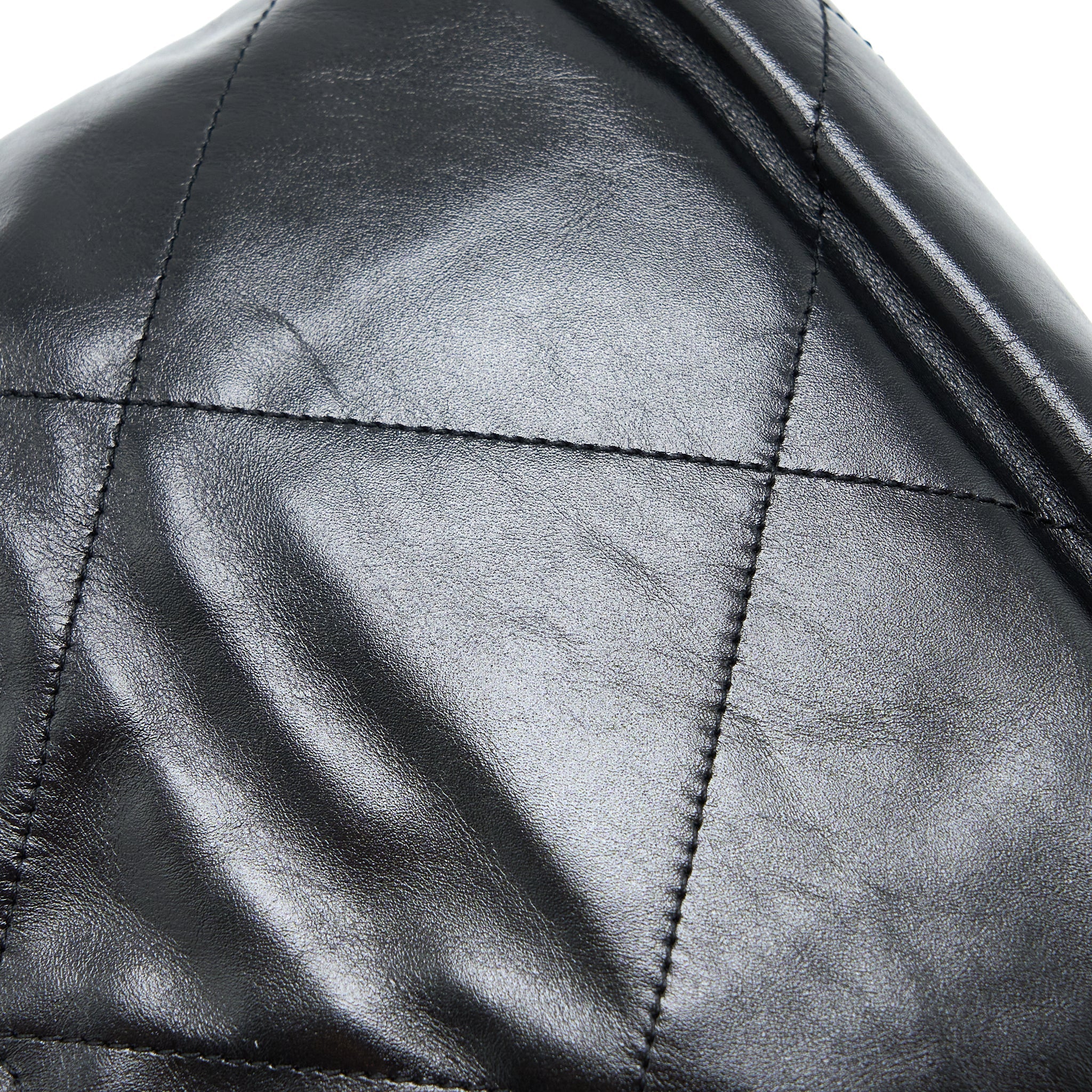 Chanel Mini 22 Bag Shiny Calfskin Black Brushed  (Microchip)