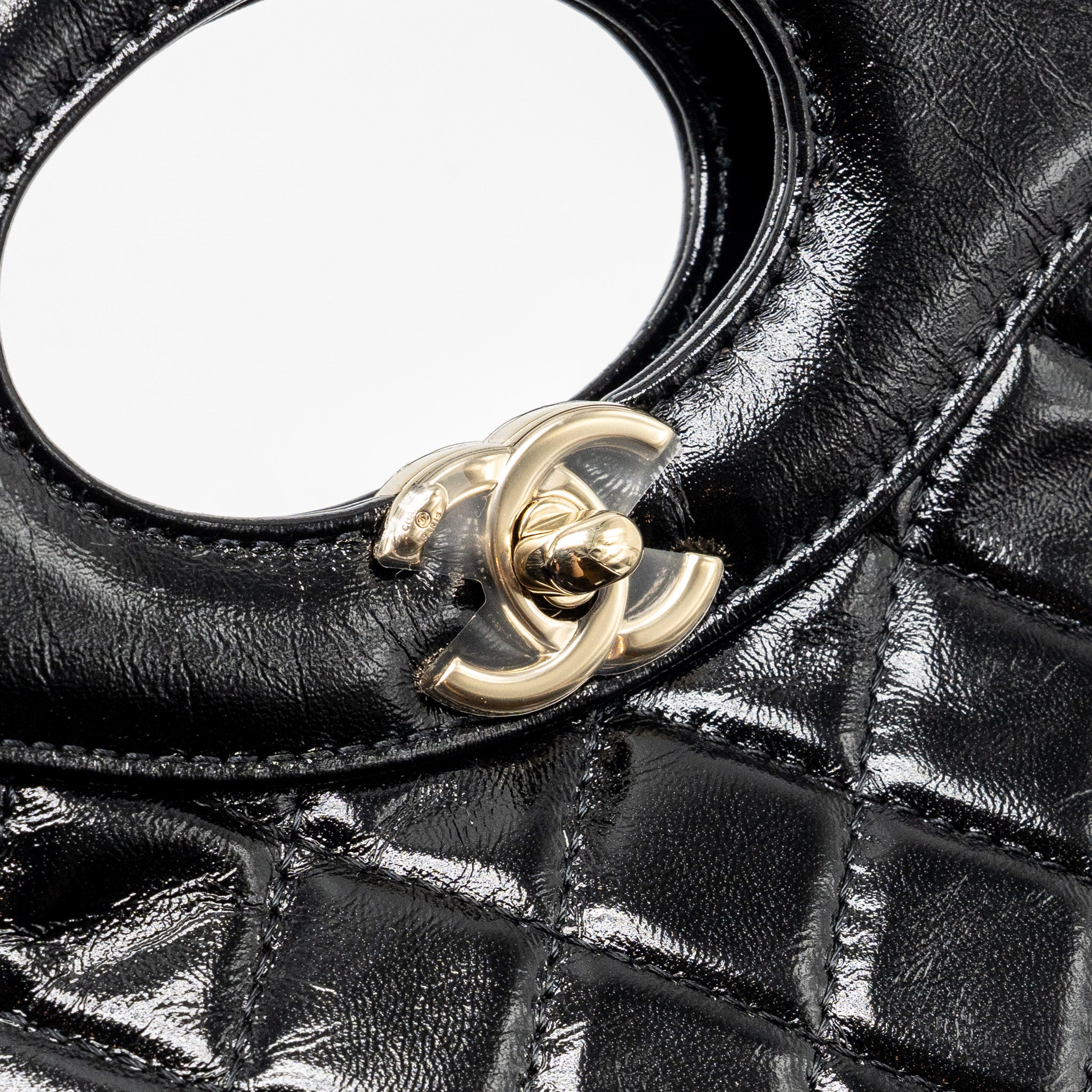 Chanel Mini 31 Bag shiny calfskin black L (microchip)