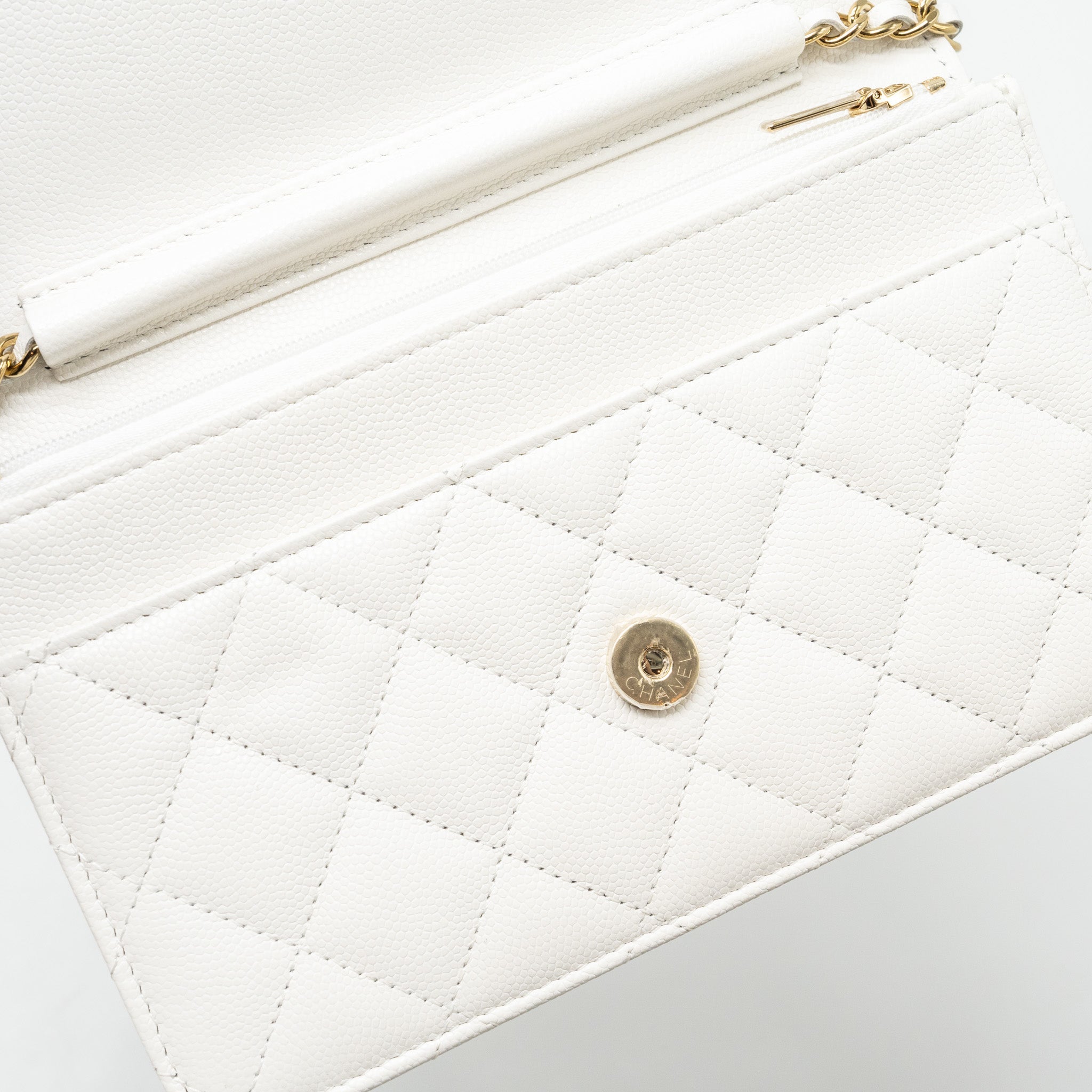 Chanel Detail Crystal CC Logo Wallet On Chain Caviar White L(Microchip)