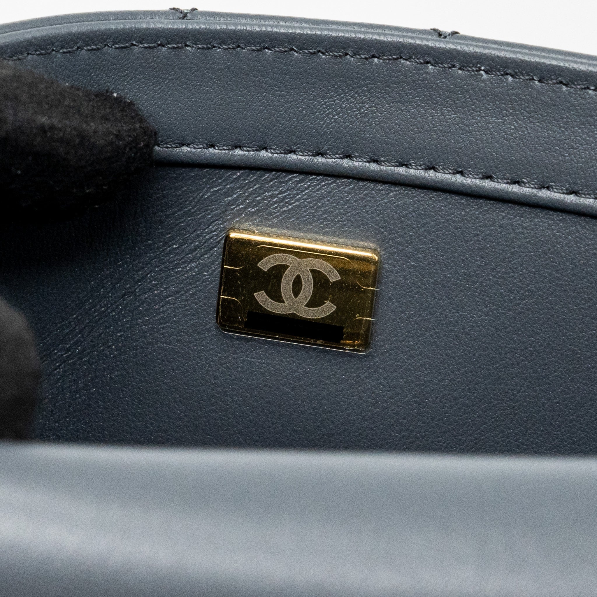 Chanel pearl crush mini rectangular flap bag Lambskin dark grey  (microchip)