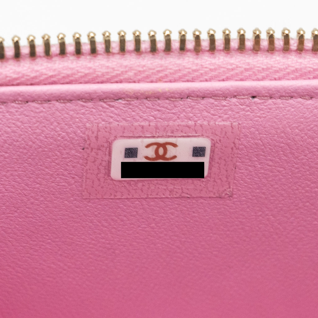 Chanel mini vanity with chain caviar light pink  (Microchip)