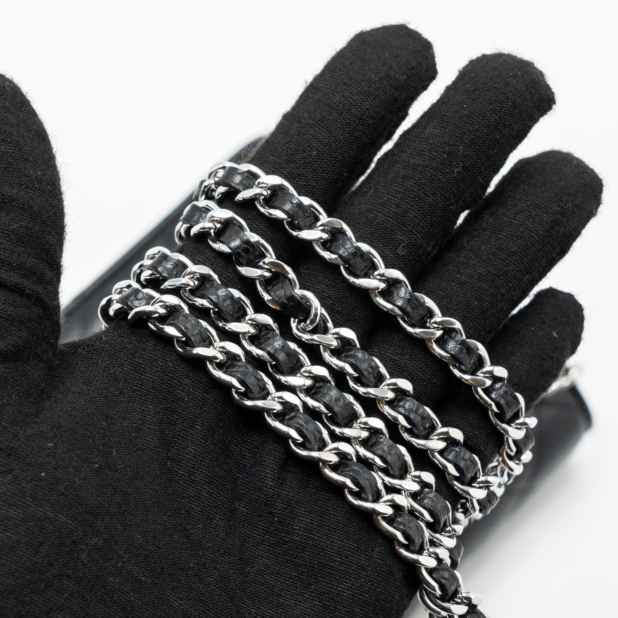 Chanel Classic Wallet On Chain Caviar Black  (microchip)