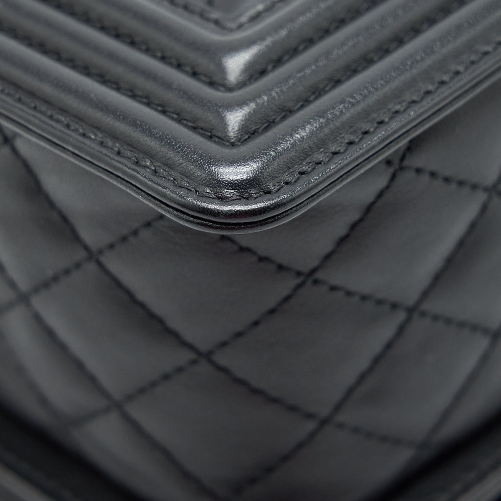 Chanel Medium Boy Bag Quilted And Chevron Calfskin Black