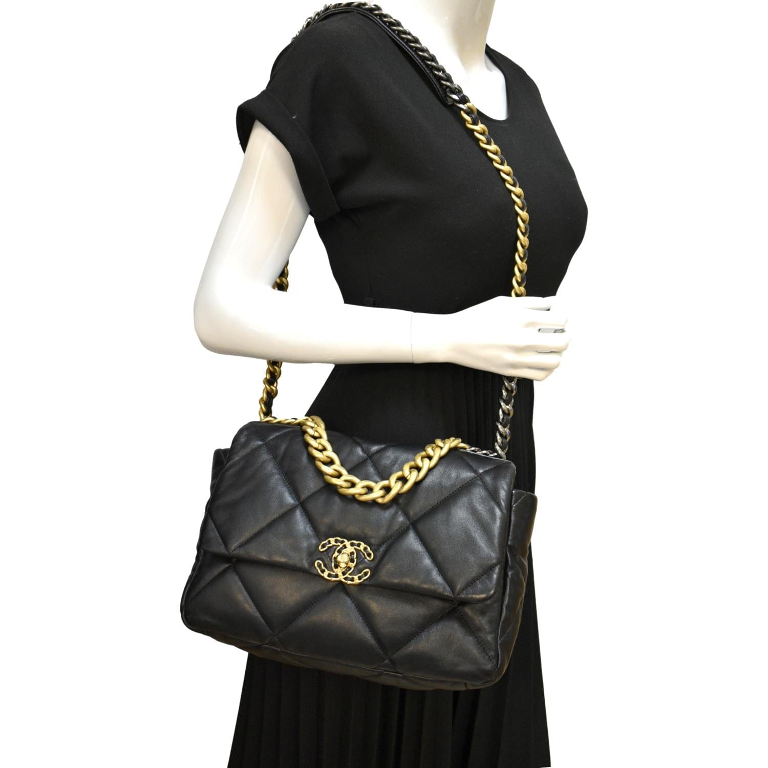 CHANEL 19 Flap Quilted Lambskin Leather Shoulder Bag Black