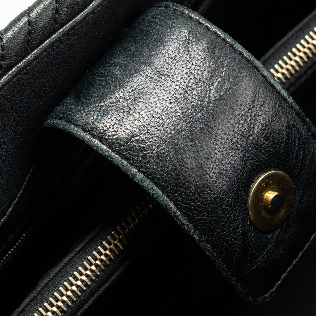 Chanel Chevron Shopping tote bag goatskin black