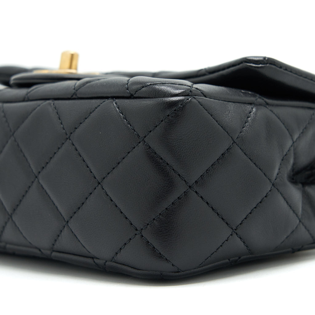 Chanel 22C pearl Crush Mini rectangular Flap Bag Lambskin Black