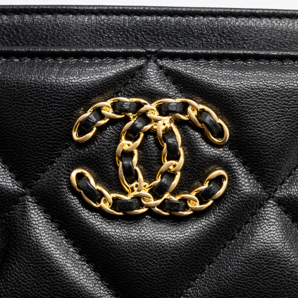 Chanel 19 Cardholder Lambskin Black