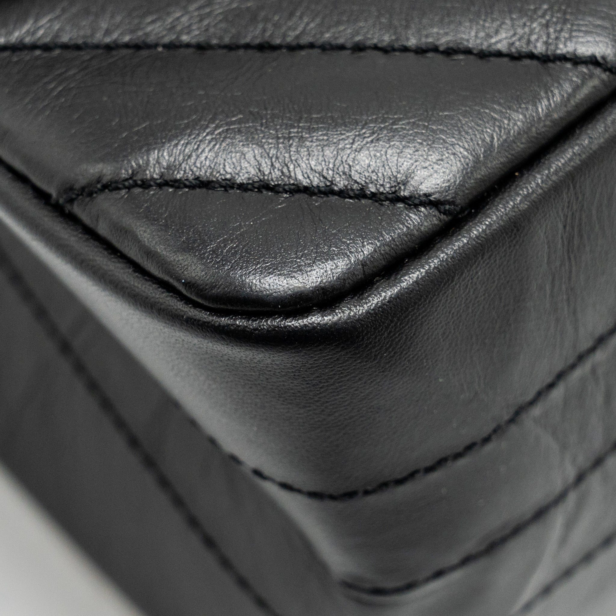 Chanel Mini 2.55 Reissue Chevron Calfskin BLACK  (Microchip)