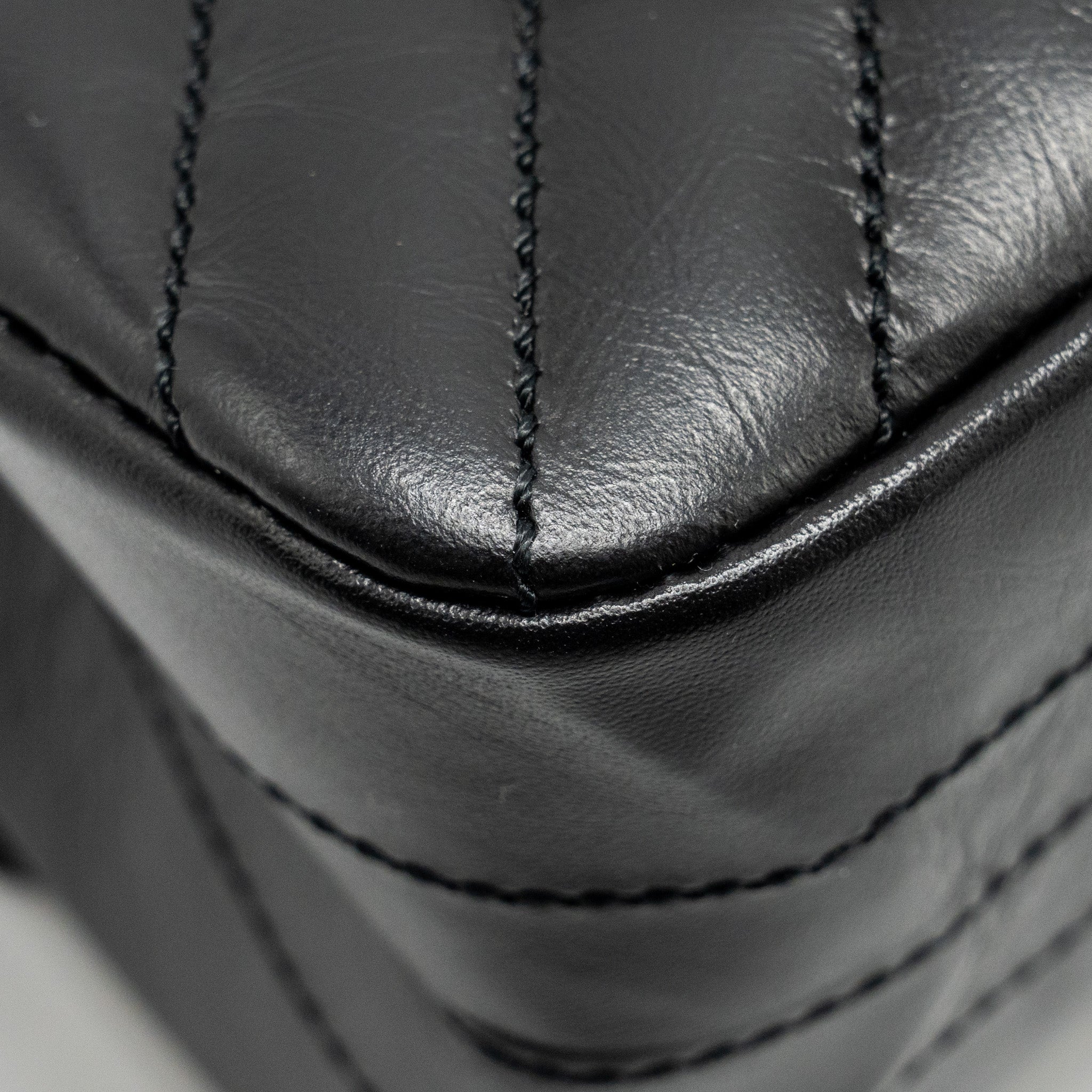 Chanel Mini 2.55 Reissue Chevron Calfskin BLACK  (Microchip)