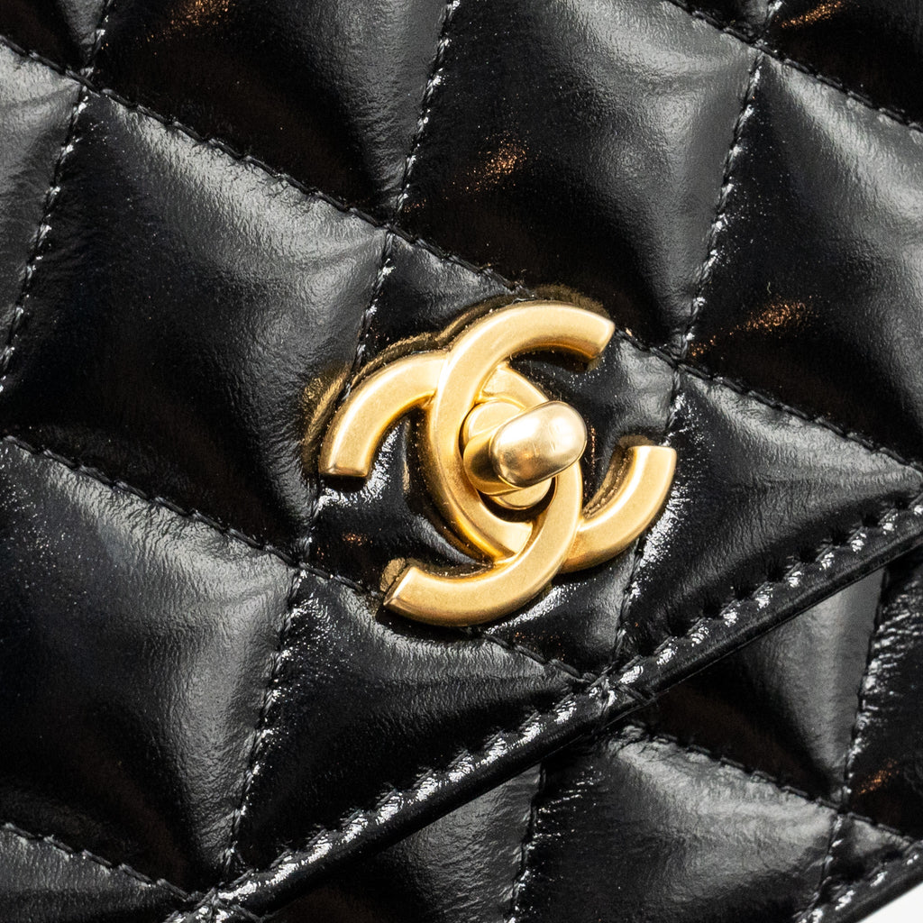 Chanel 24A Wallet On Chain Shiny Calfskin Black  (Microchip)