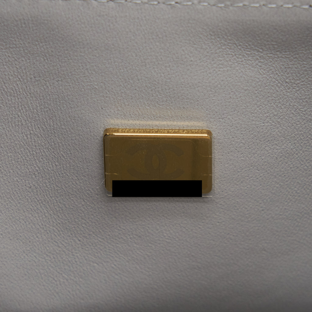 Chanel 21A Small Classic Double Flap Bag Caviar NC634 Light Grey L