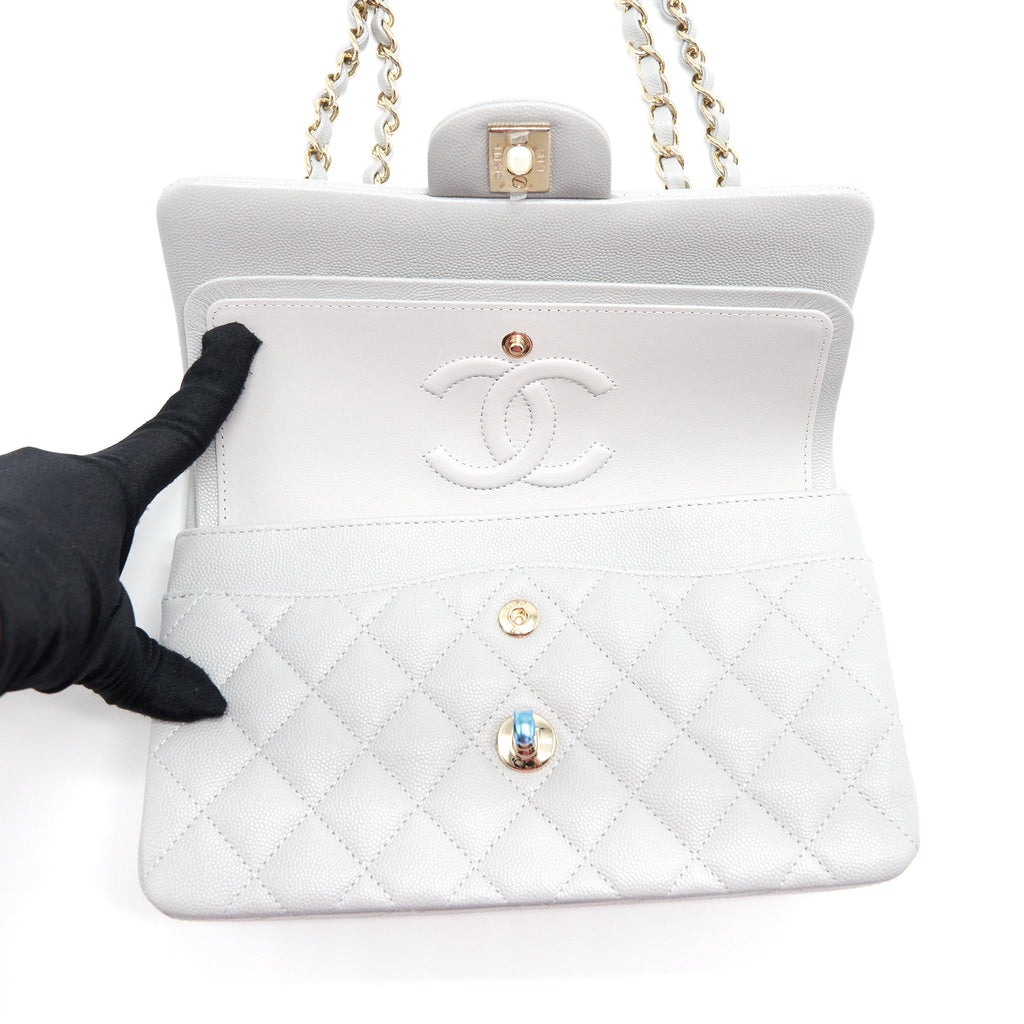 Chanel 21A Small Classic Double Flap Bag Caviar NC634 Light Grey L