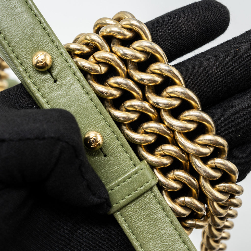 Chanel Medium boy bag lambskin green