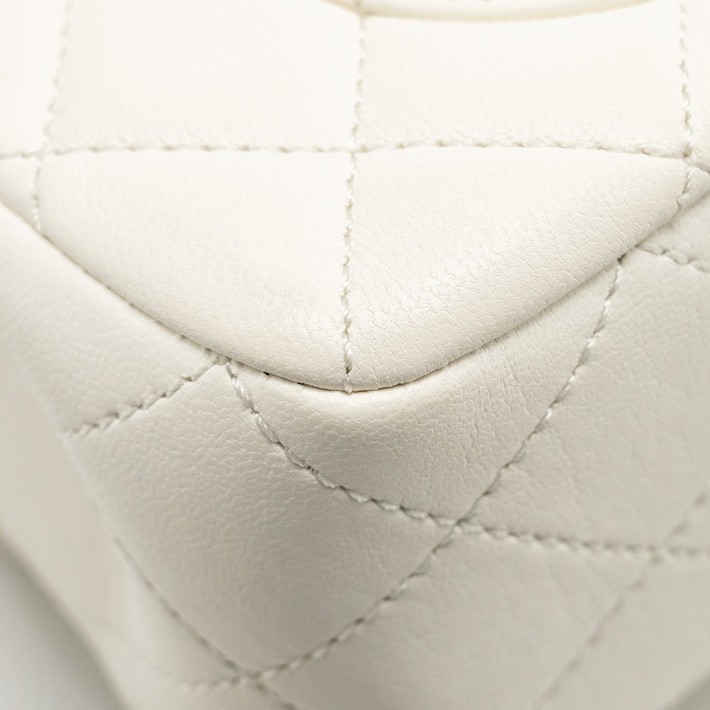 Chanel 23C Pearl Crush Mini Rectangular Flap Bag Lambskin White L (Microchip)
